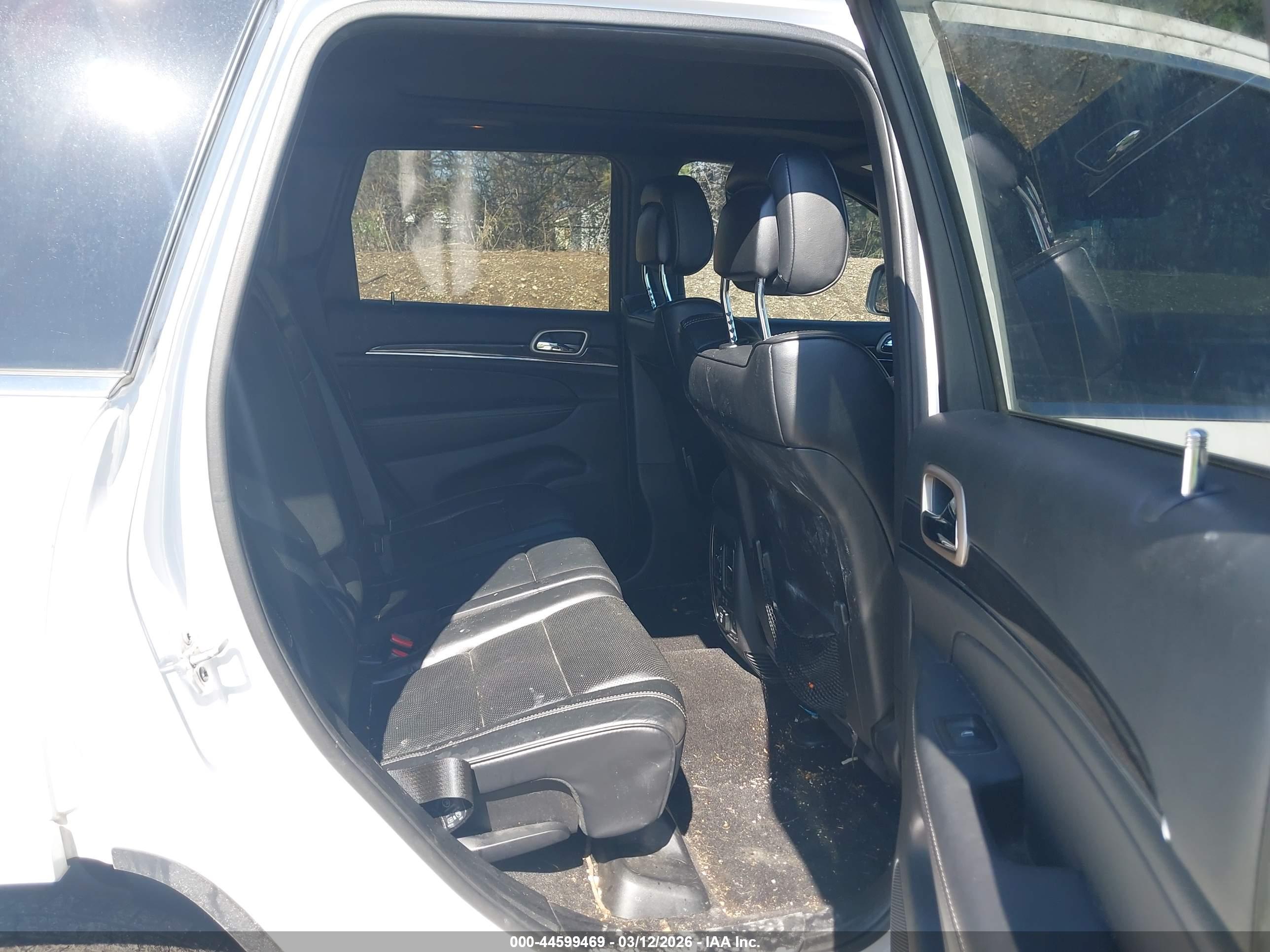 JEEP GRAND image 8