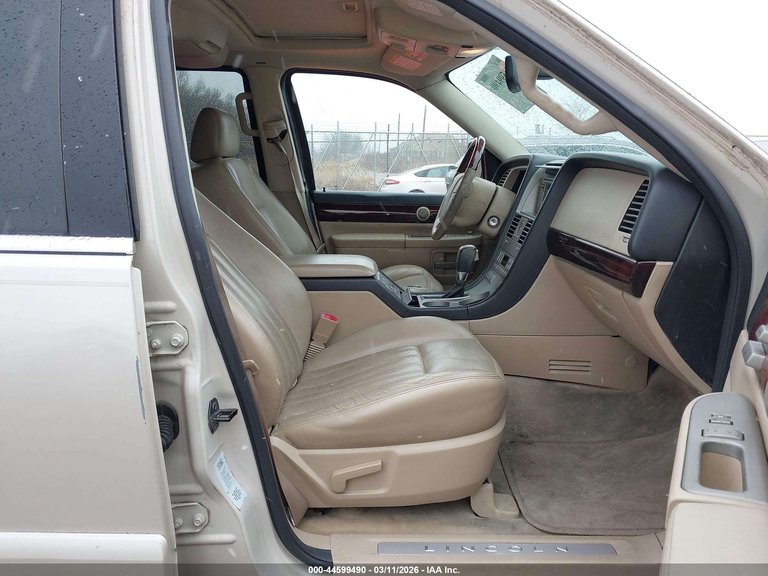 LINCOLN AVIATOR image 5