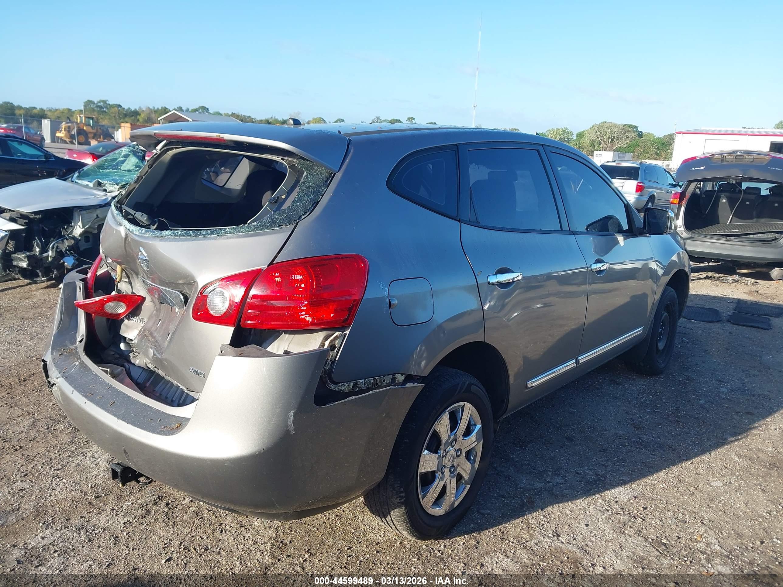 NISSAN ROGUE image 4