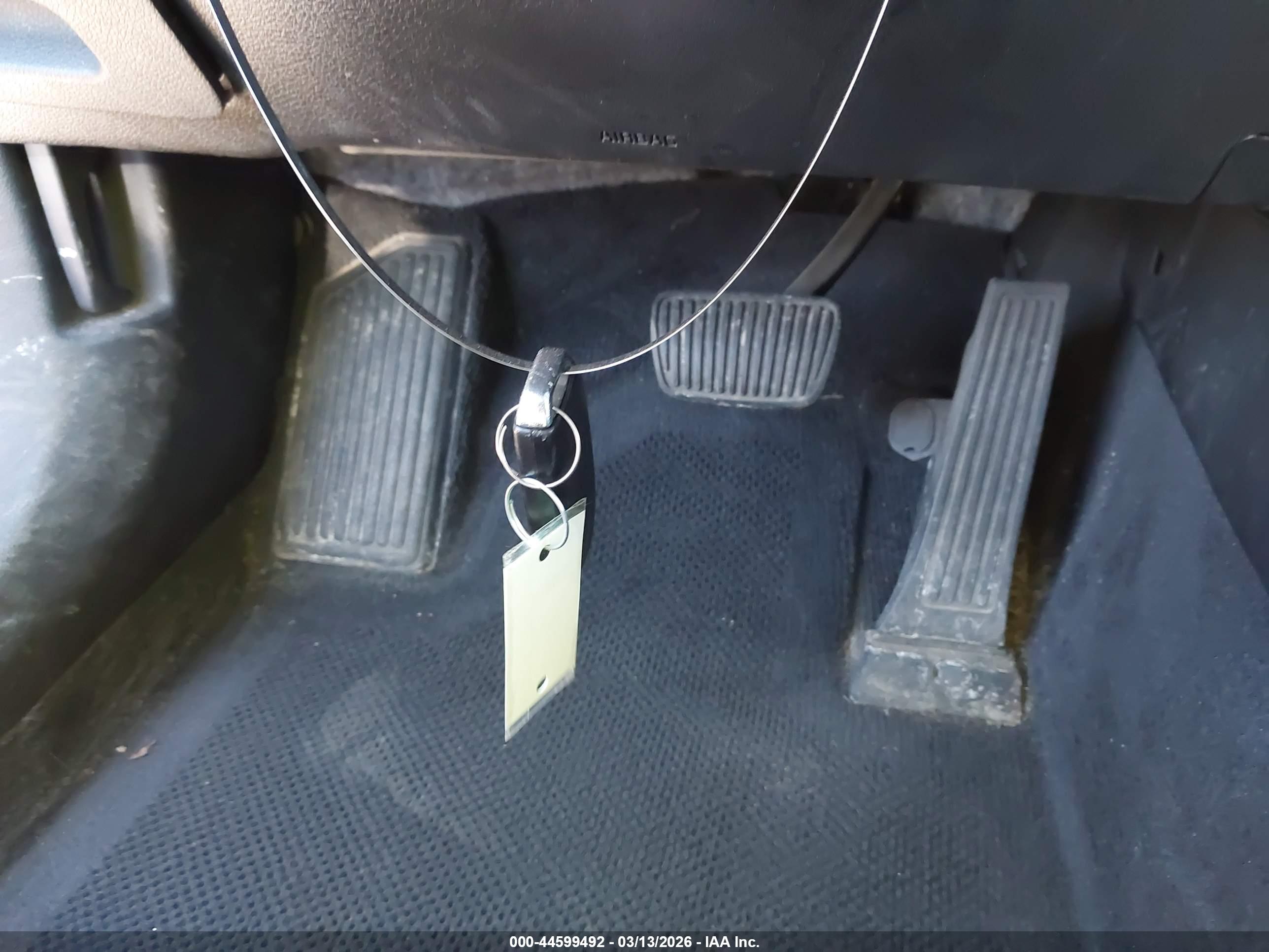 KIA K5 image 11