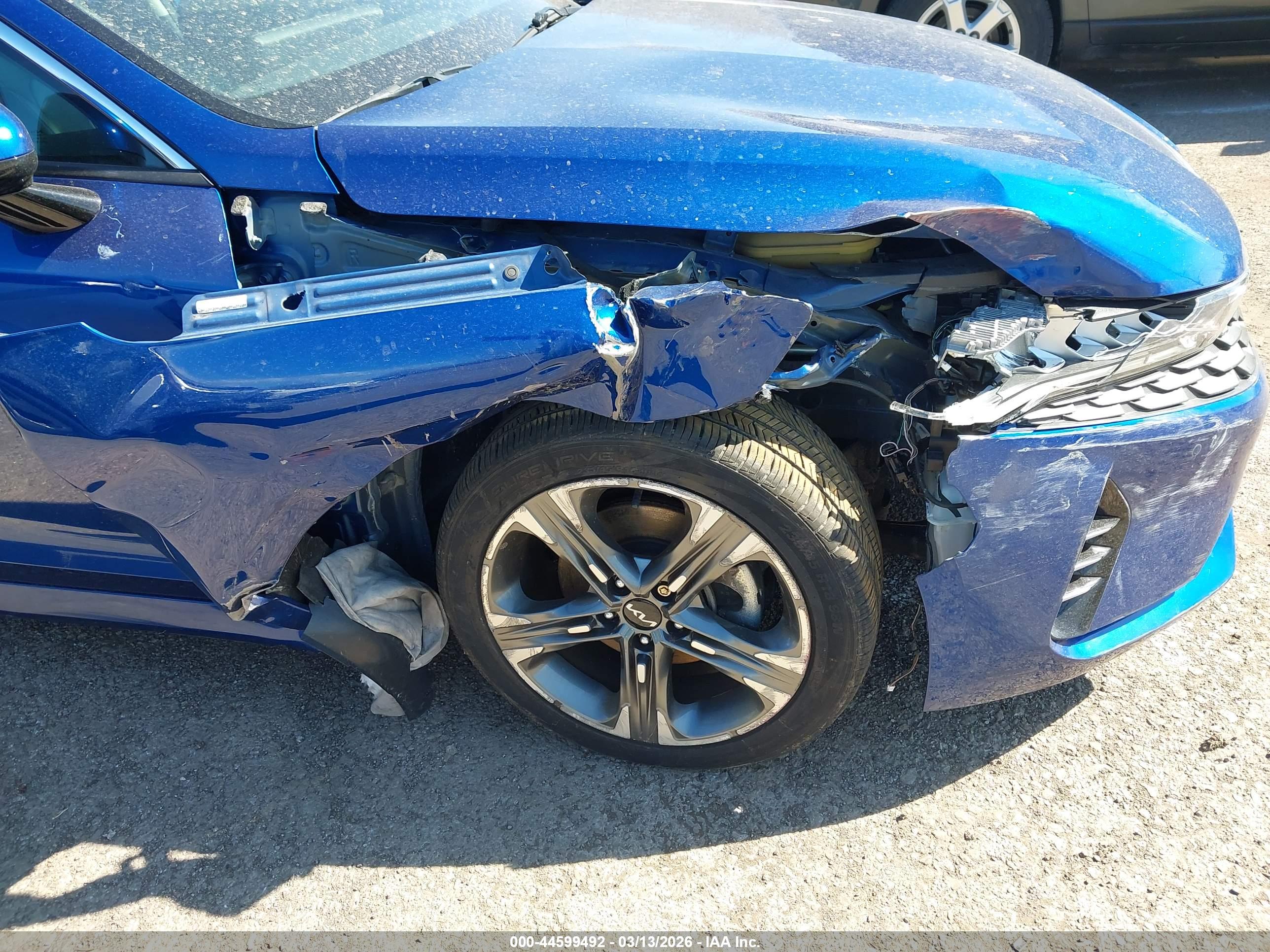 KIA K5 image 6