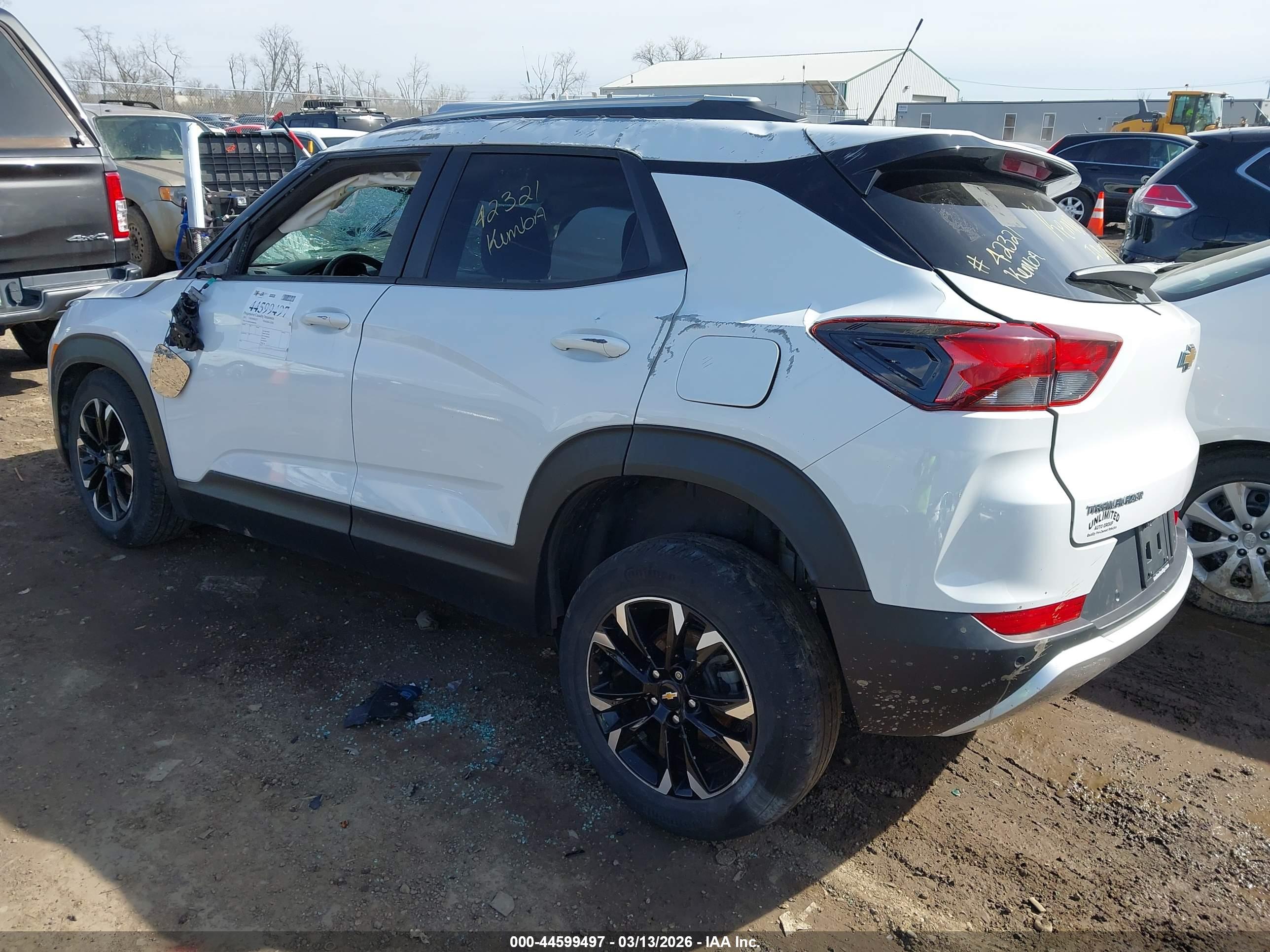 CHEVROLET TRAILBLAZER image 3