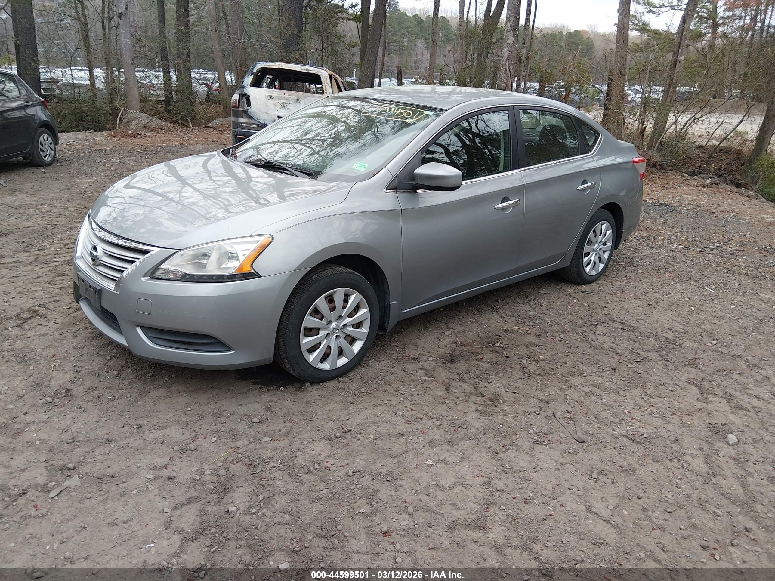 NISSAN SENTRA image 2