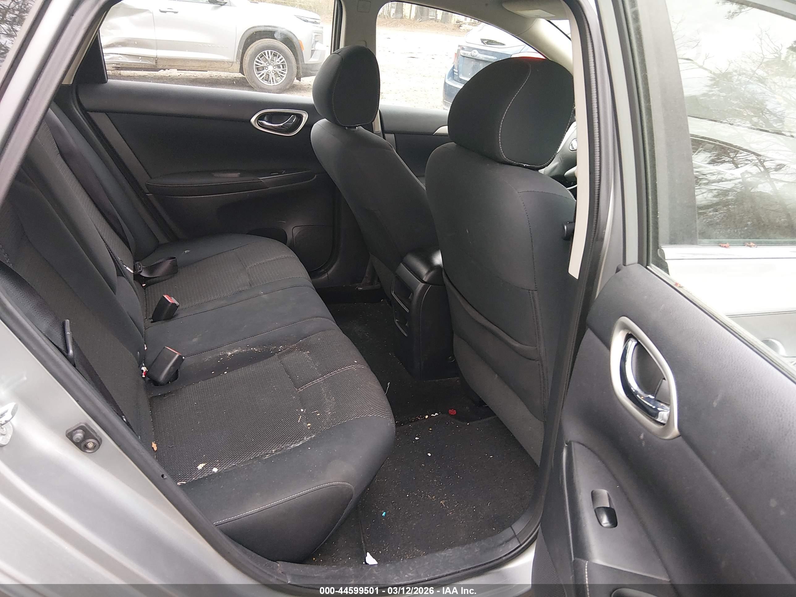 NISSAN SENTRA image 8