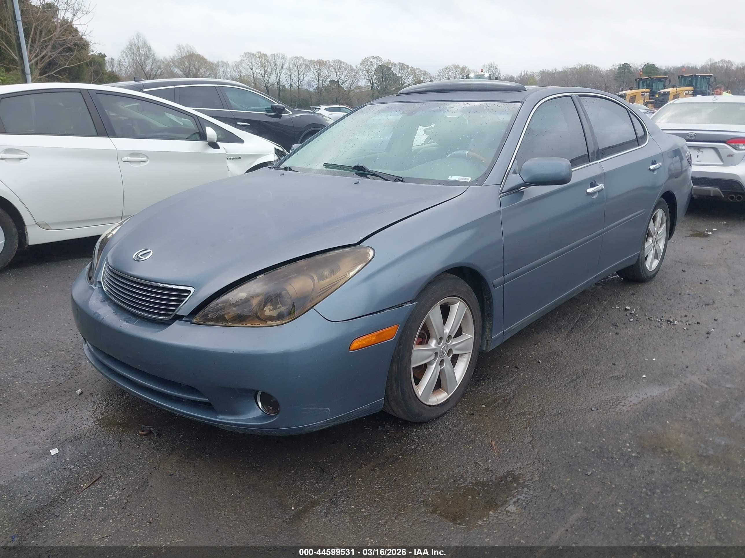 LEXUS ES image 2