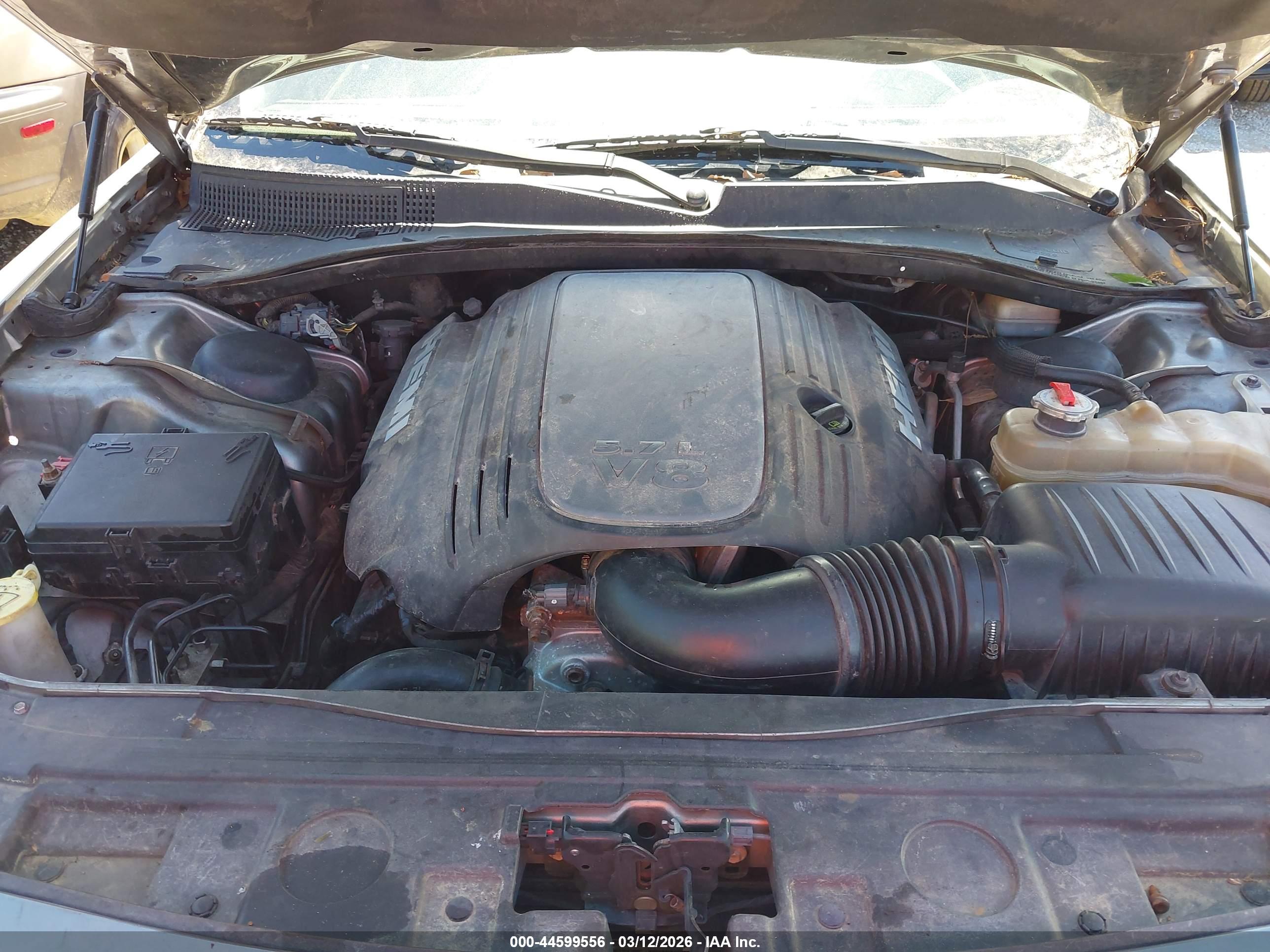CHRYSLER 300C image 10