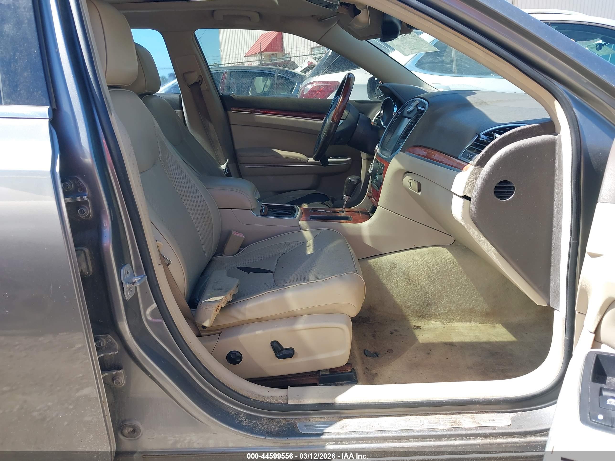 CHRYSLER 300C image 5