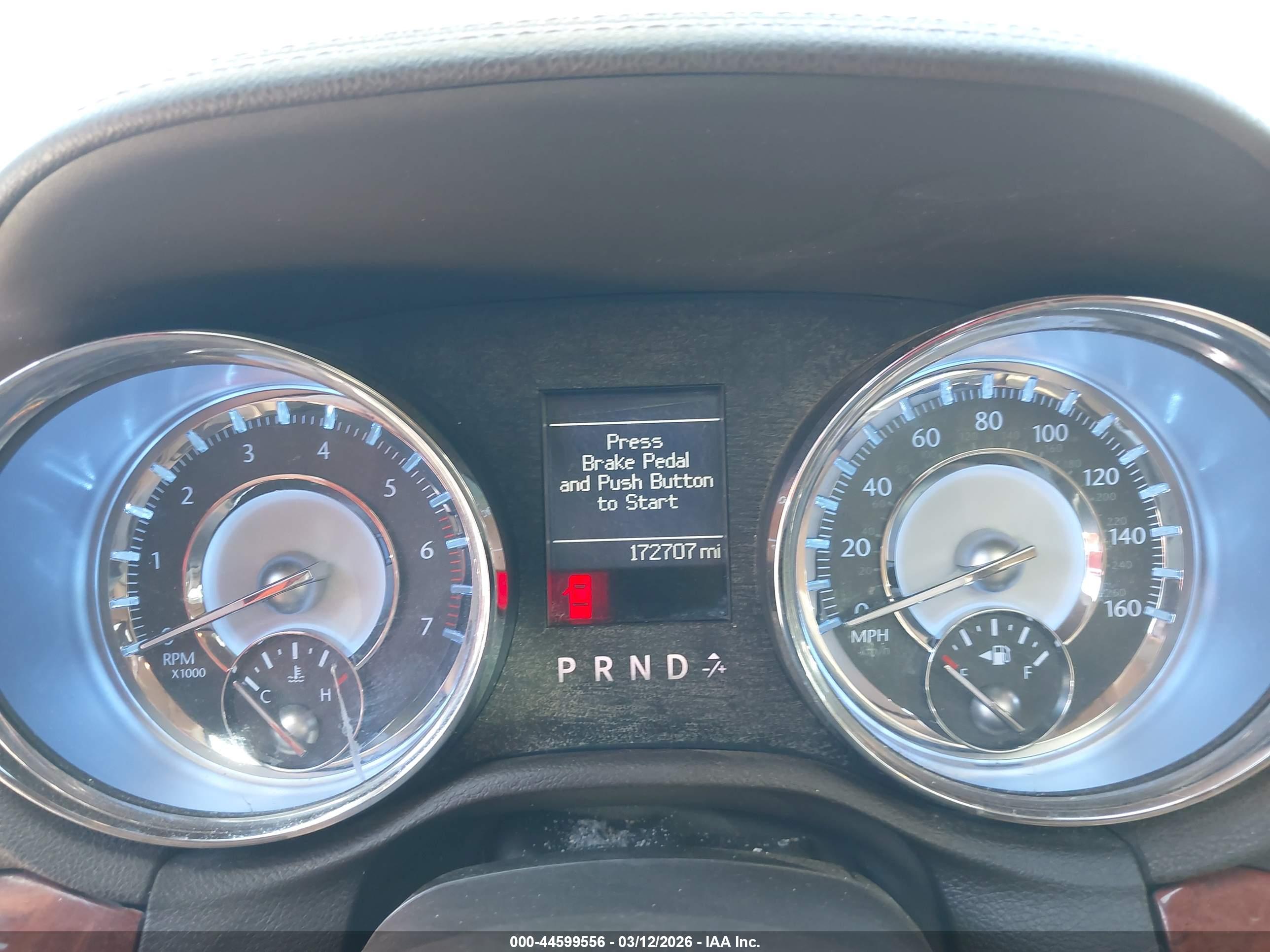 CHRYSLER 300C image 7