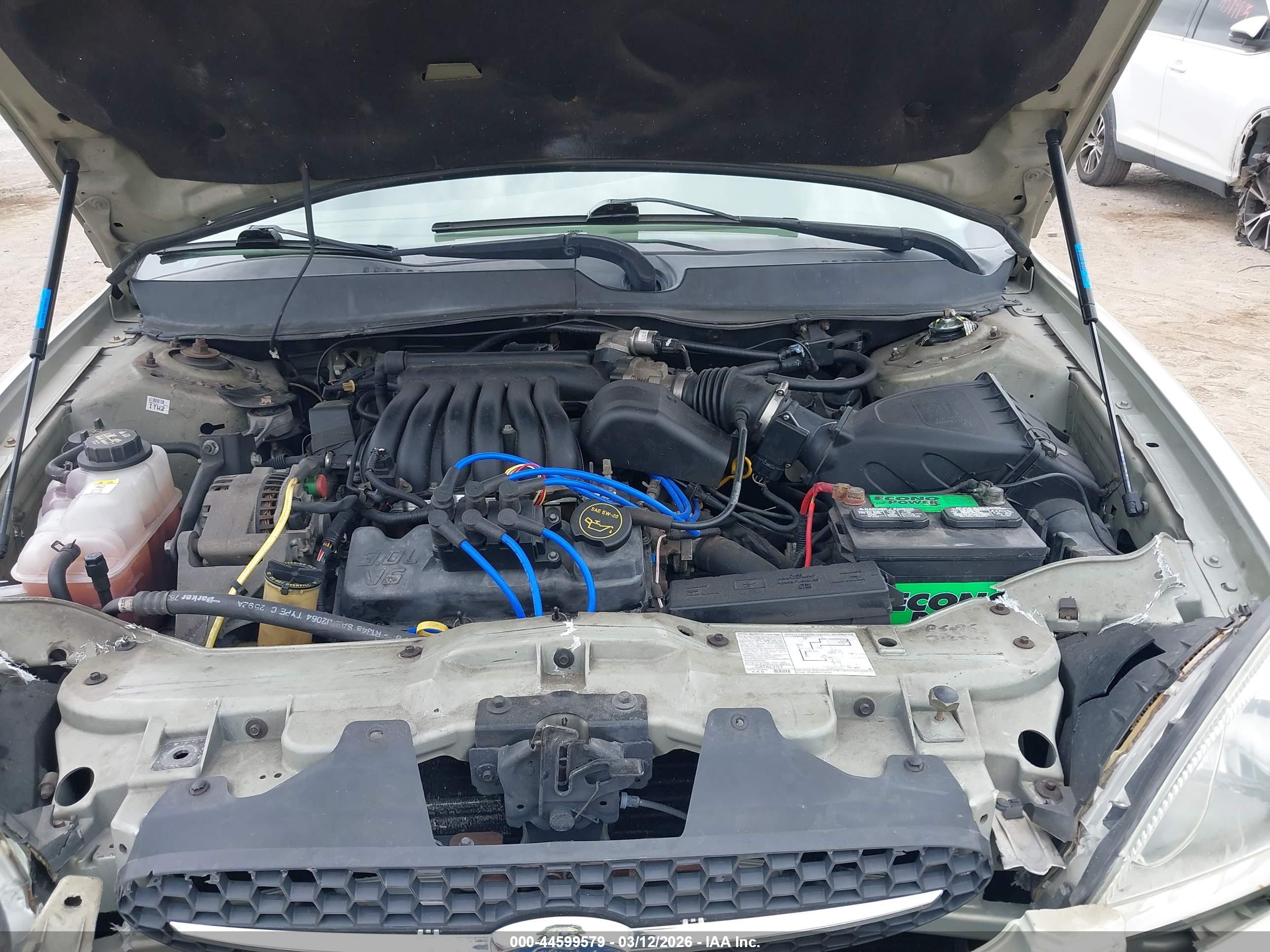 FORD TAURUS image 10