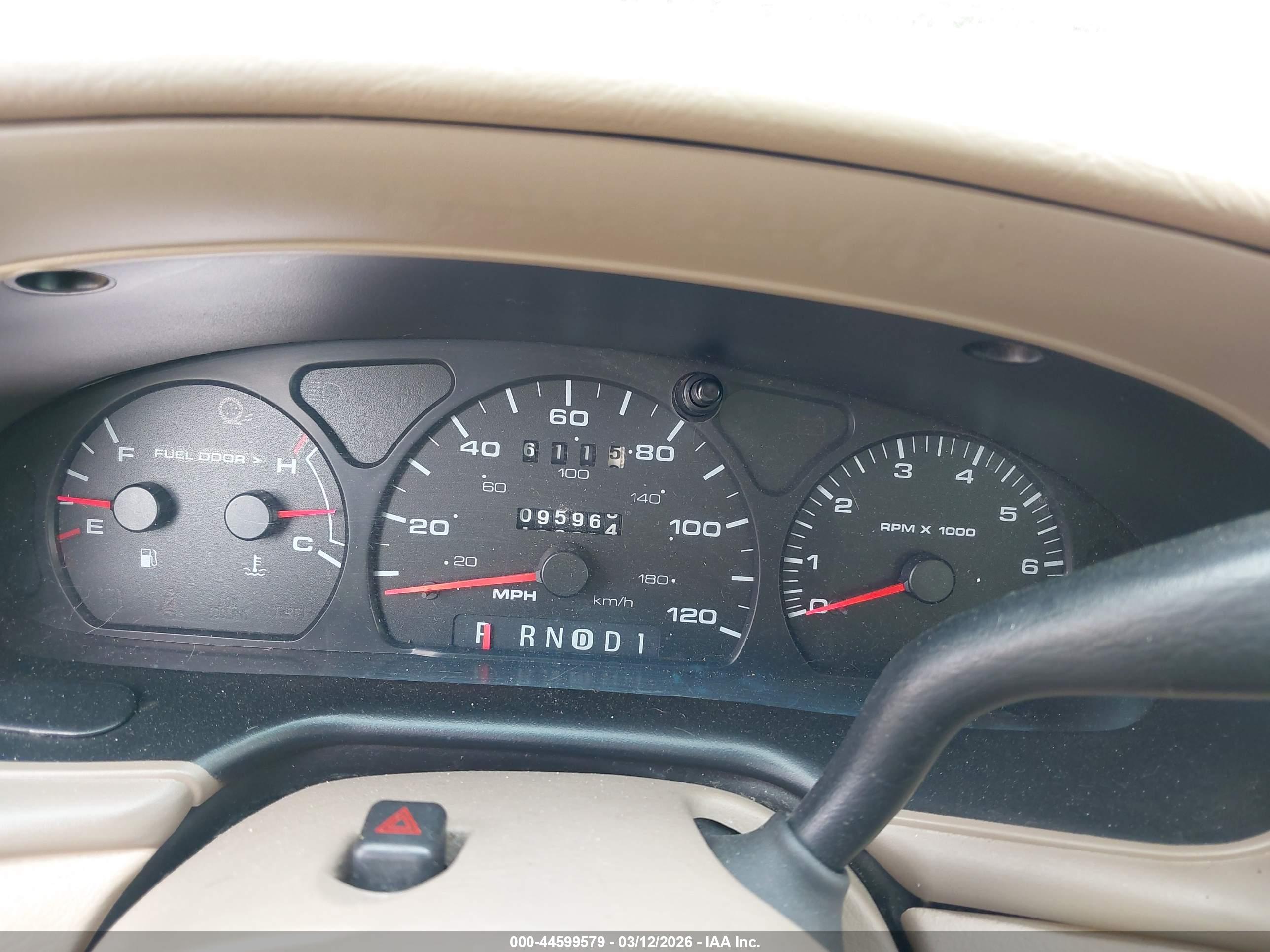 FORD TAURUS image 7