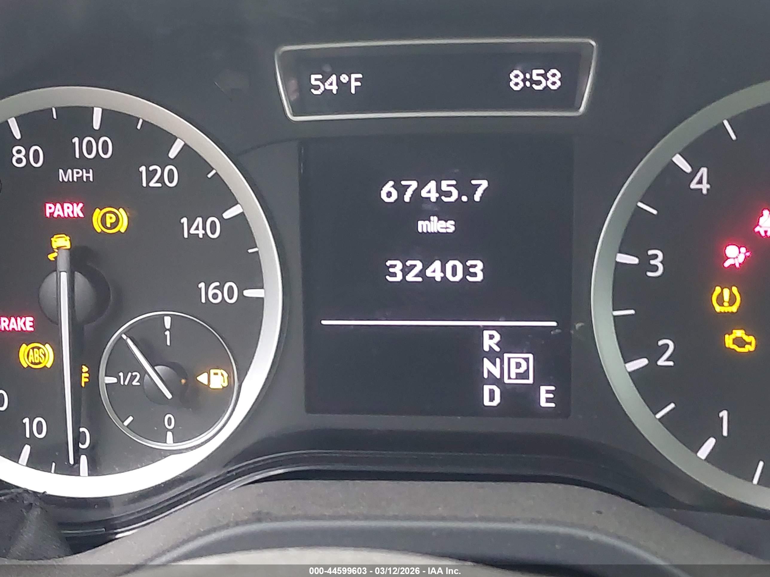 INFINITI QX30 image 7