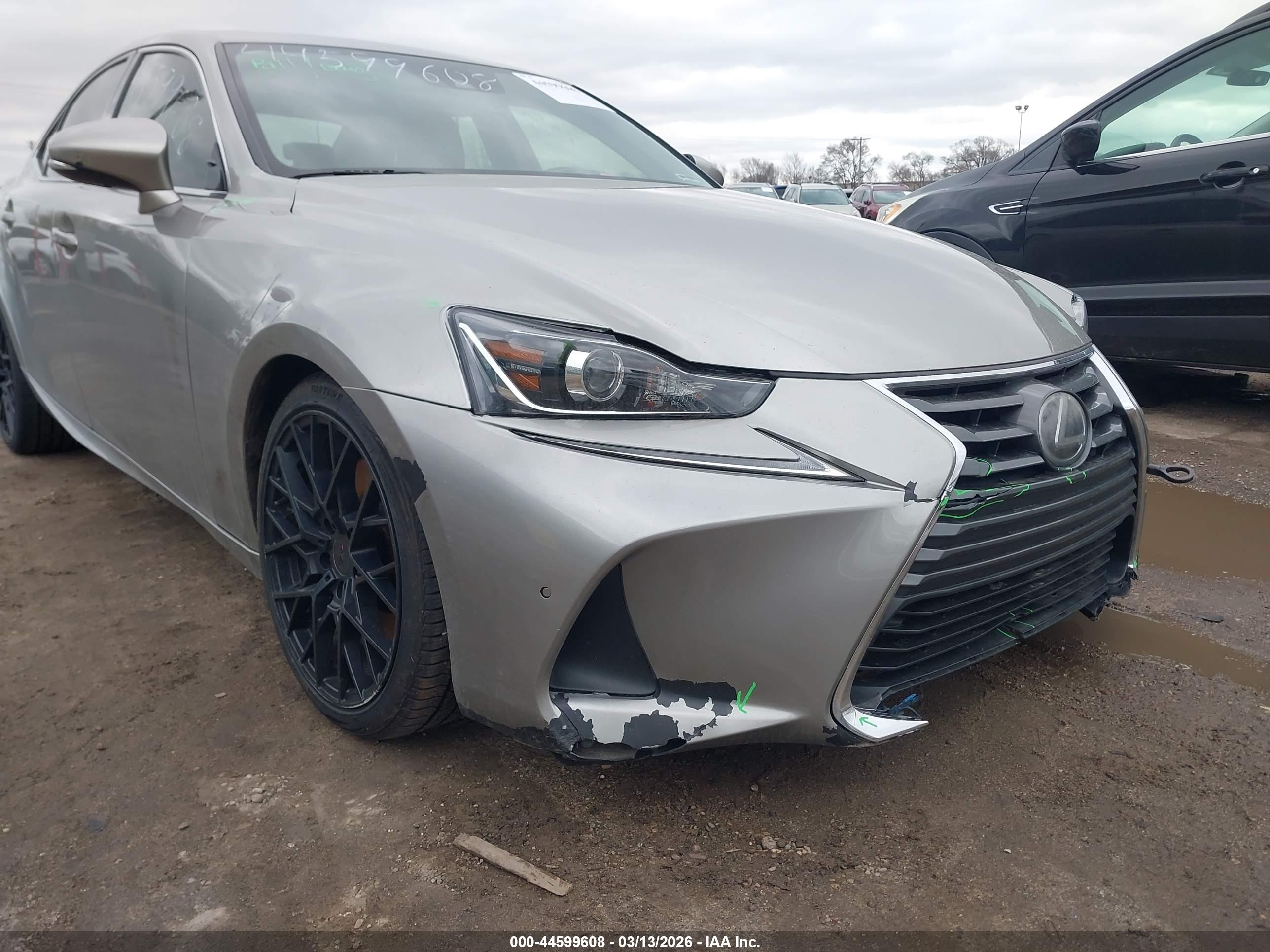 LEXUS IS image 6