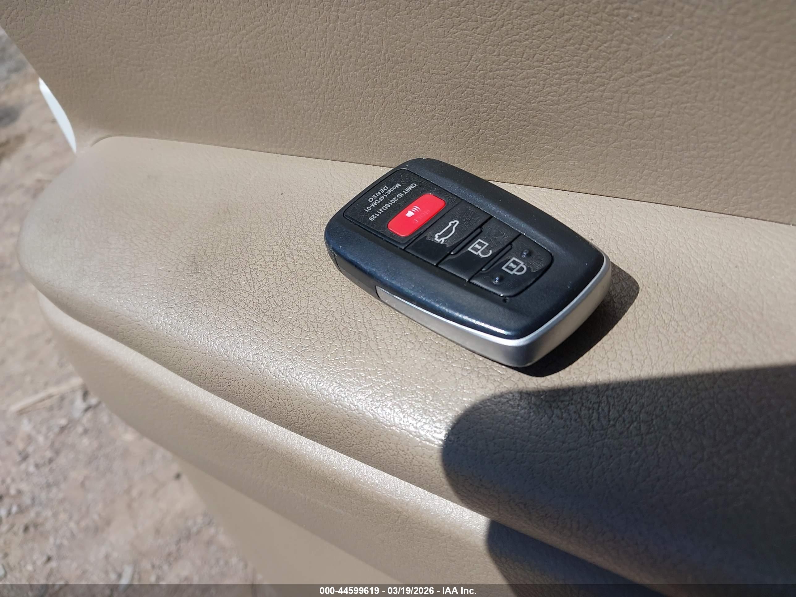 TOYOTA HIGHLANDER image 11