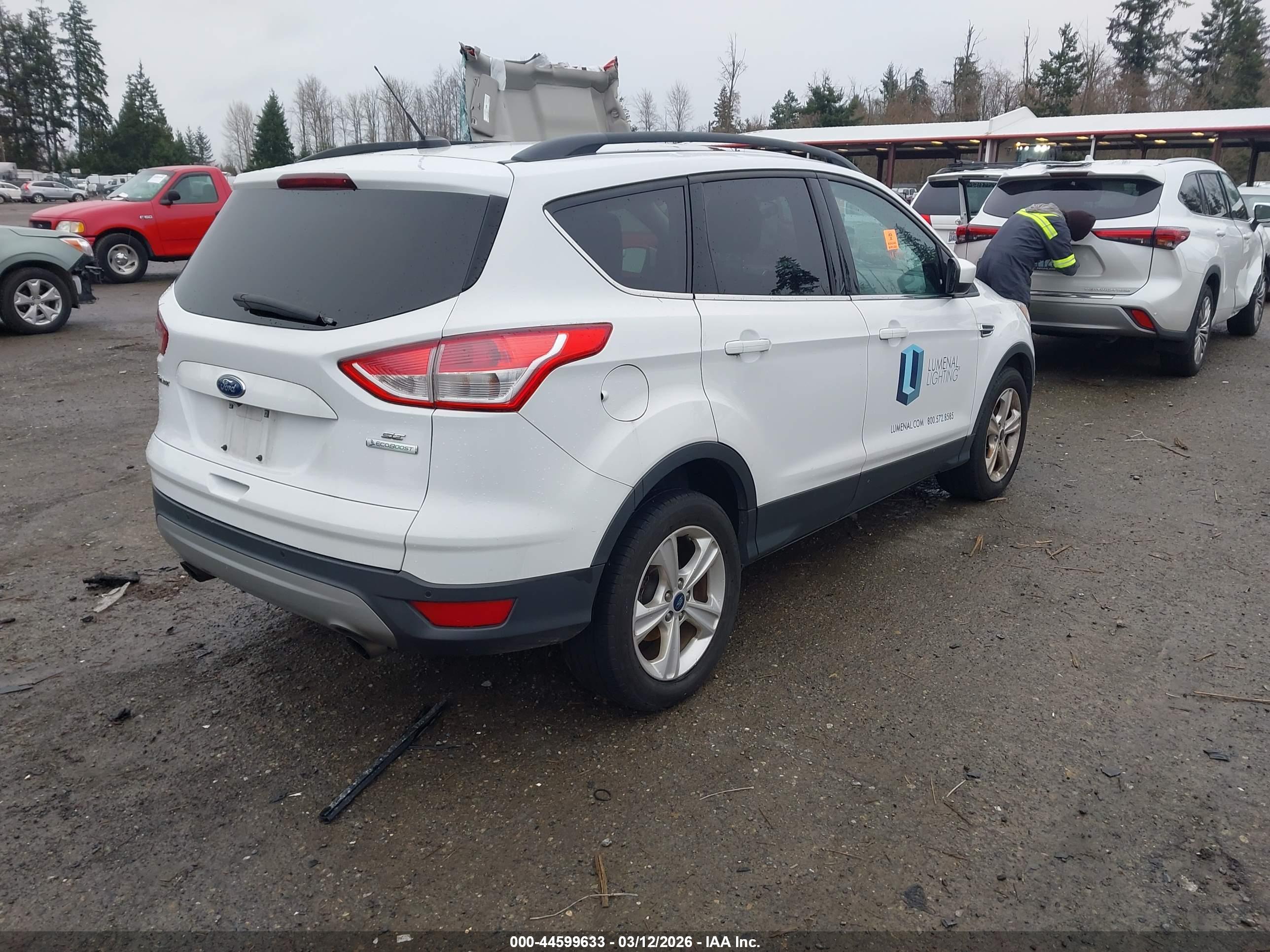 FORD ESCAPE image 4