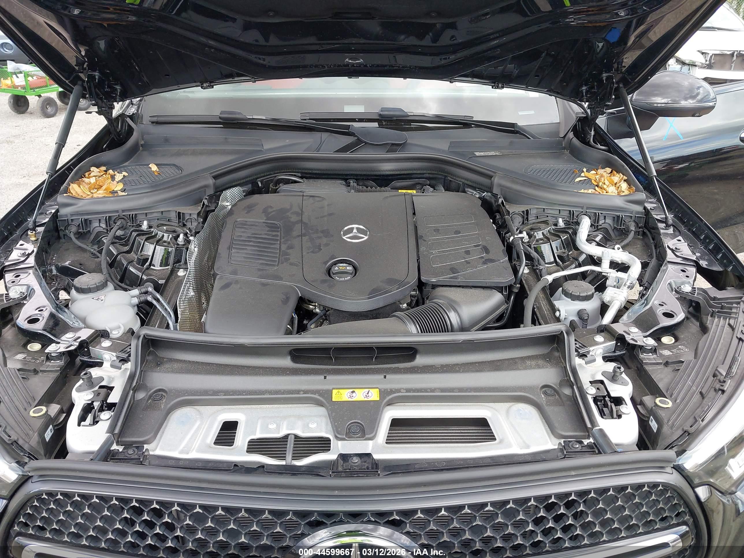MERCEDES-BENZ GLC image 10
