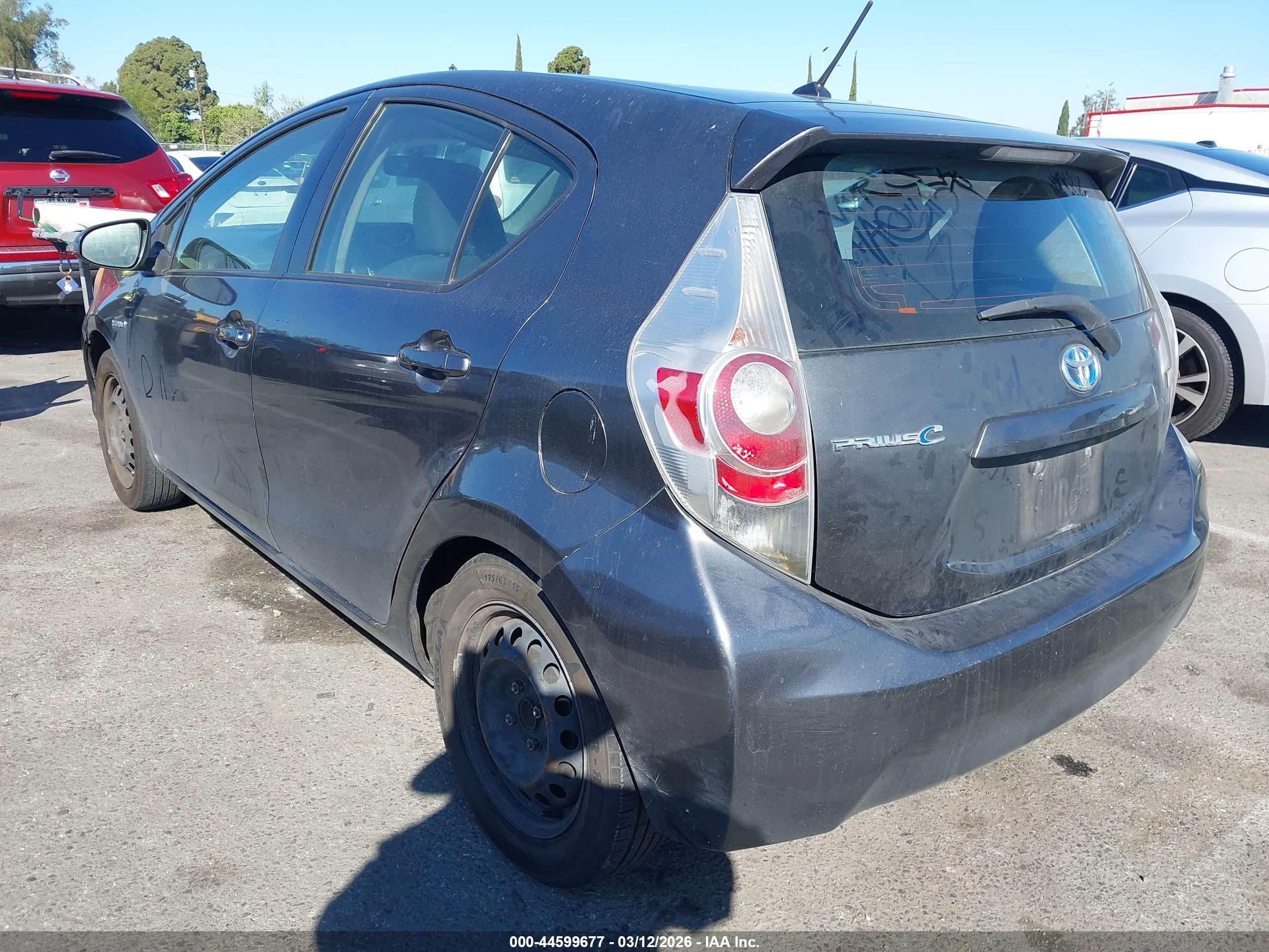 TOYOTA PRIUS image 3
