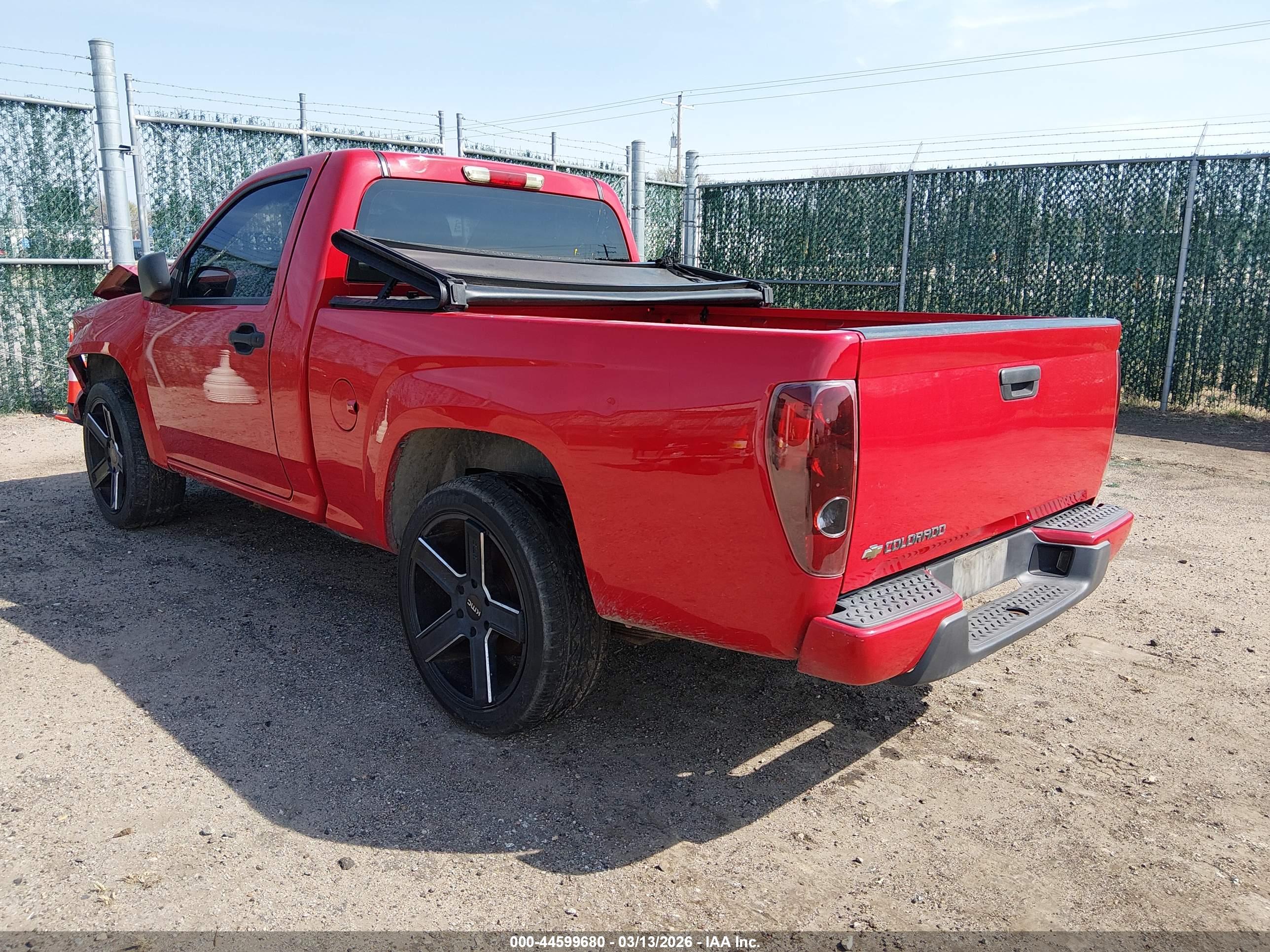CHEVROLET COLORADO image 3