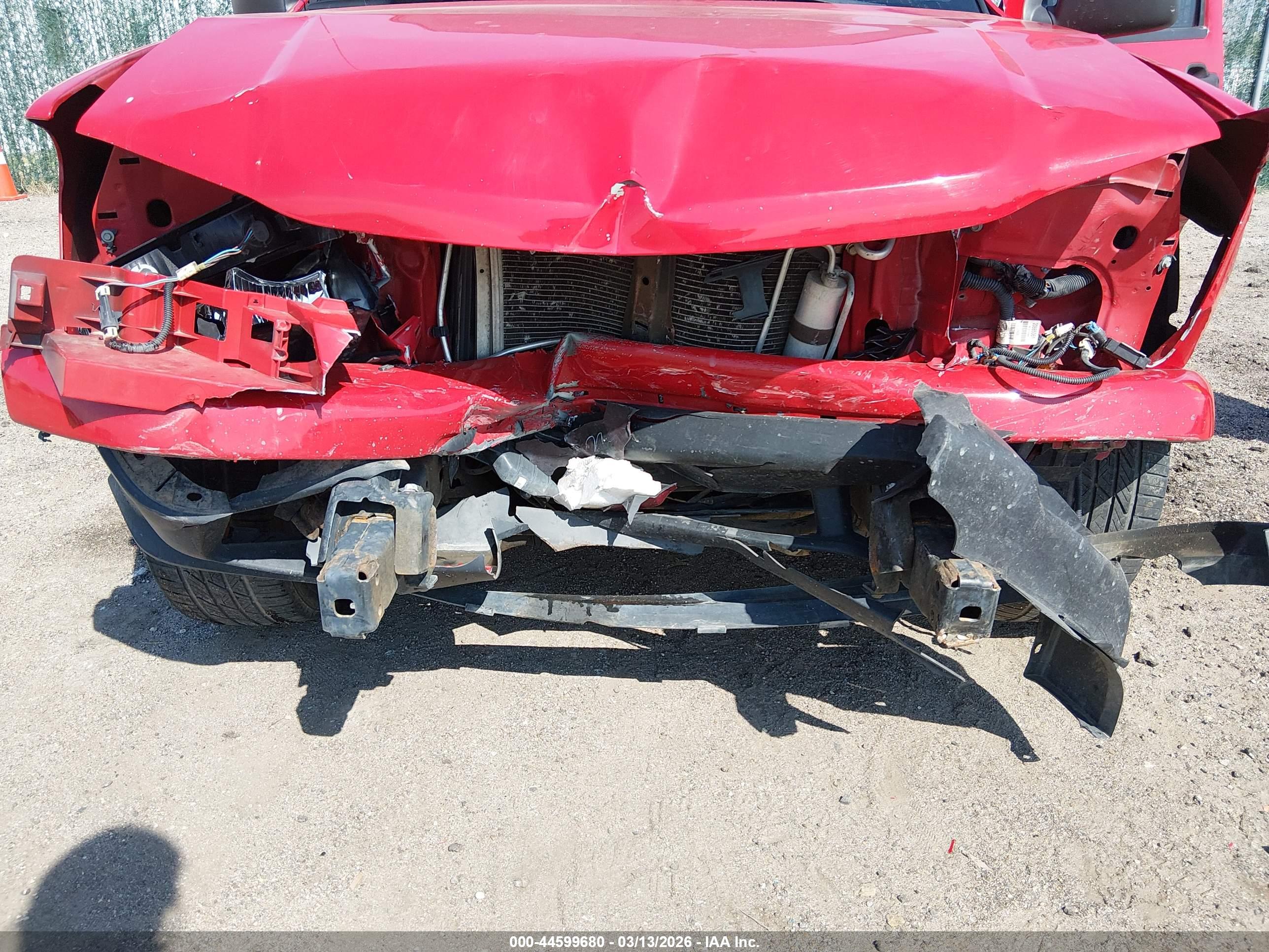 CHEVROLET COLORADO image 6