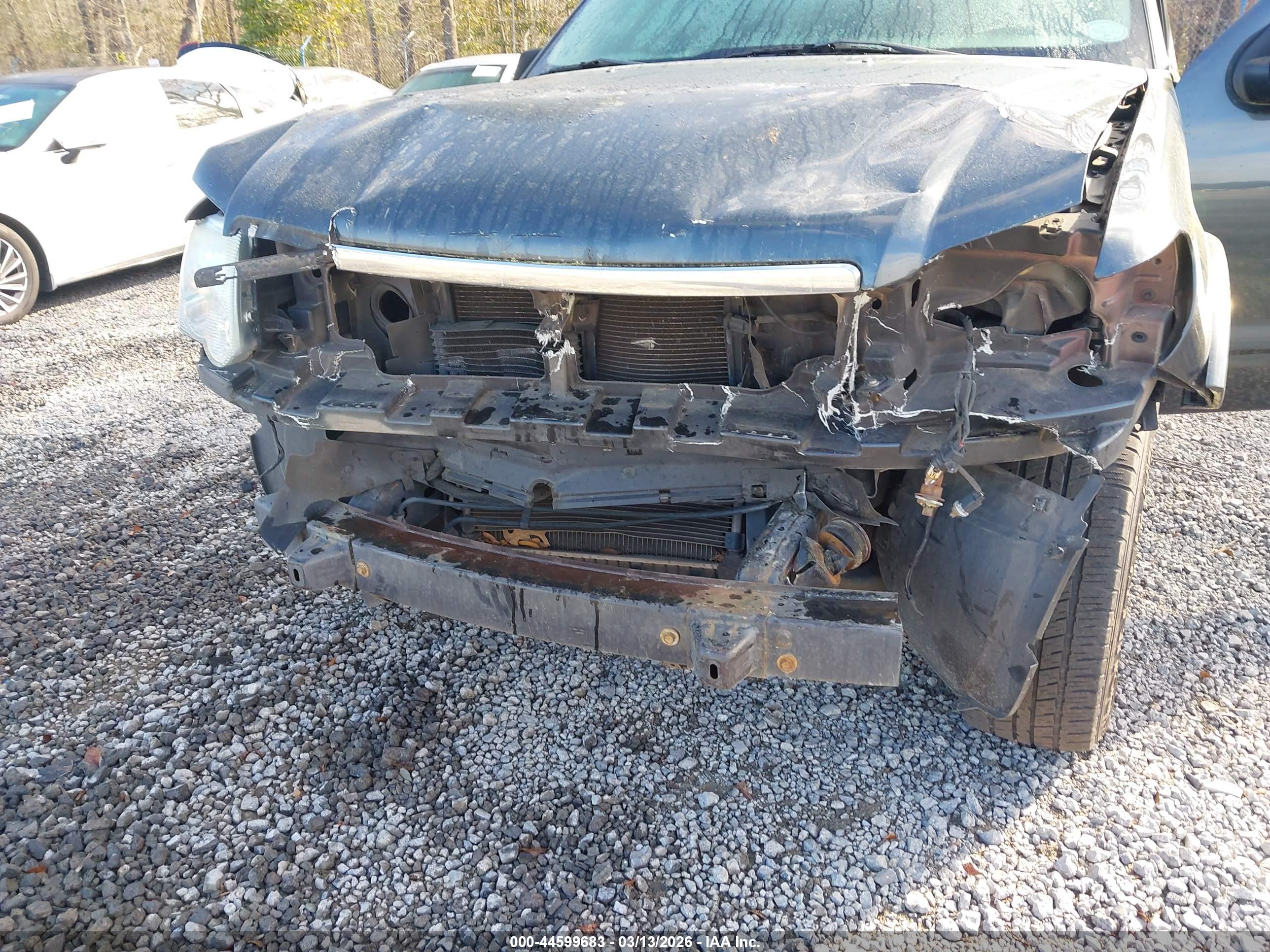 FORD EXPLORER image 6