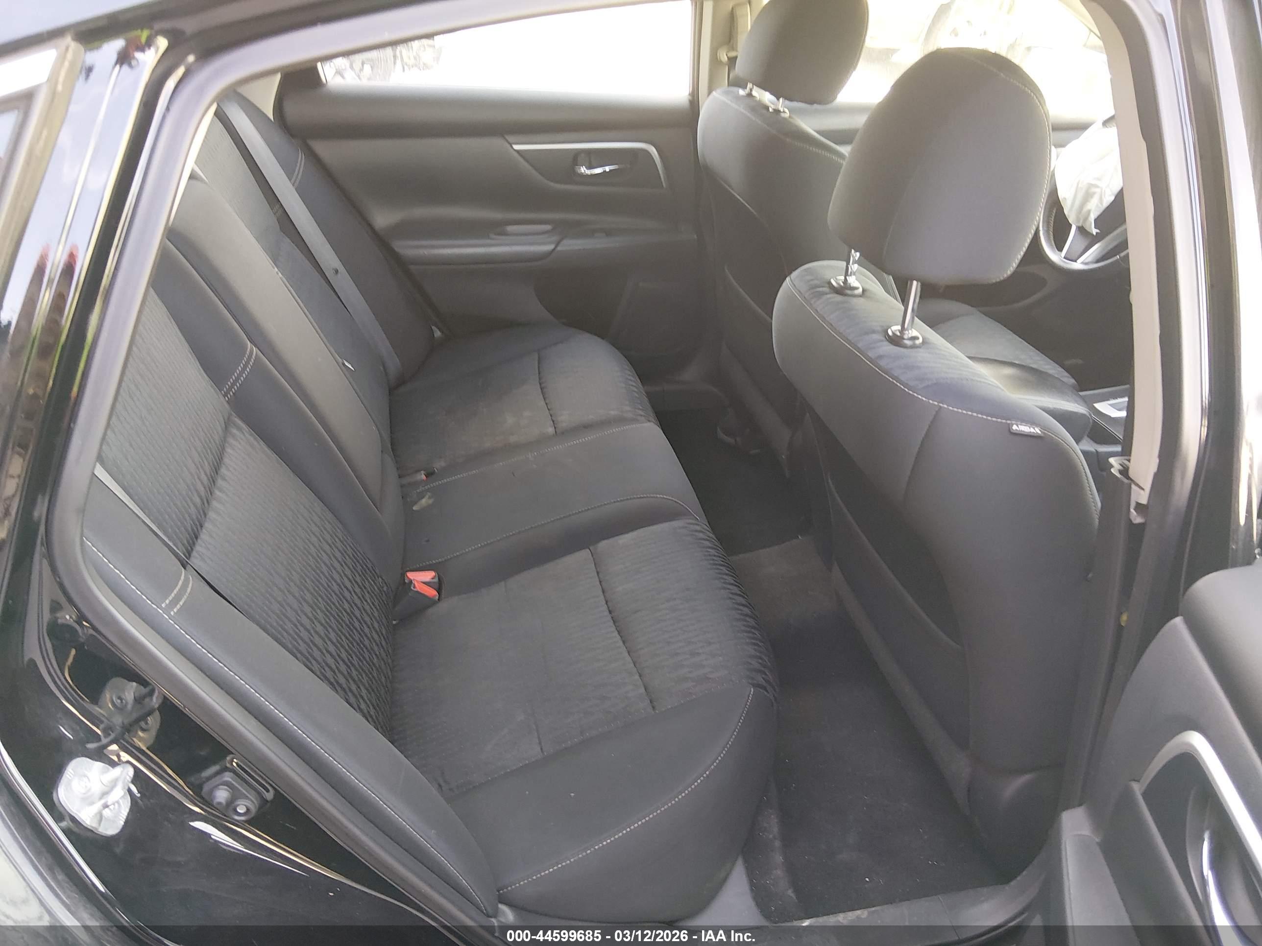 NISSAN ALTIMA image 8