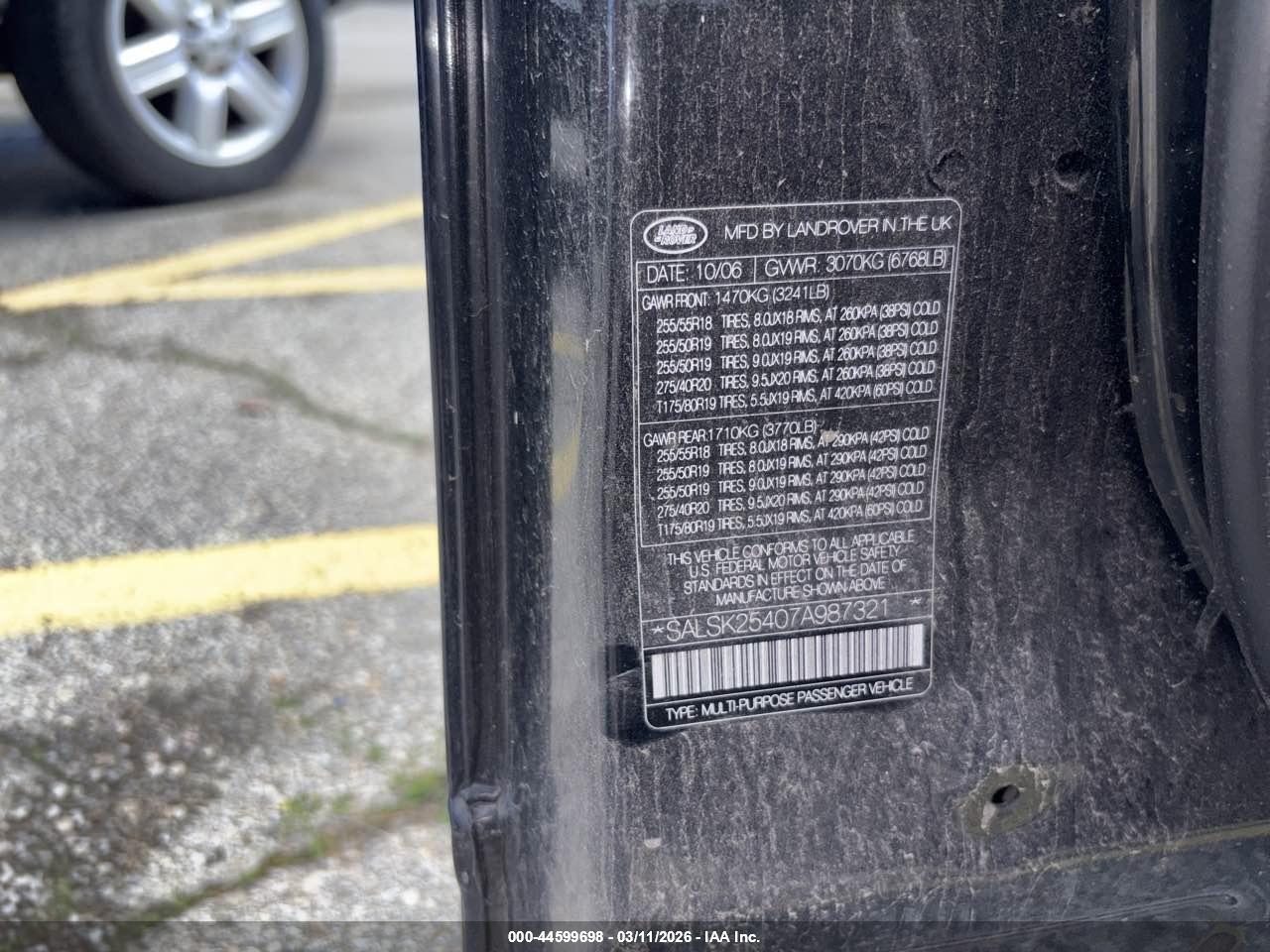 LAND ROVER image 9