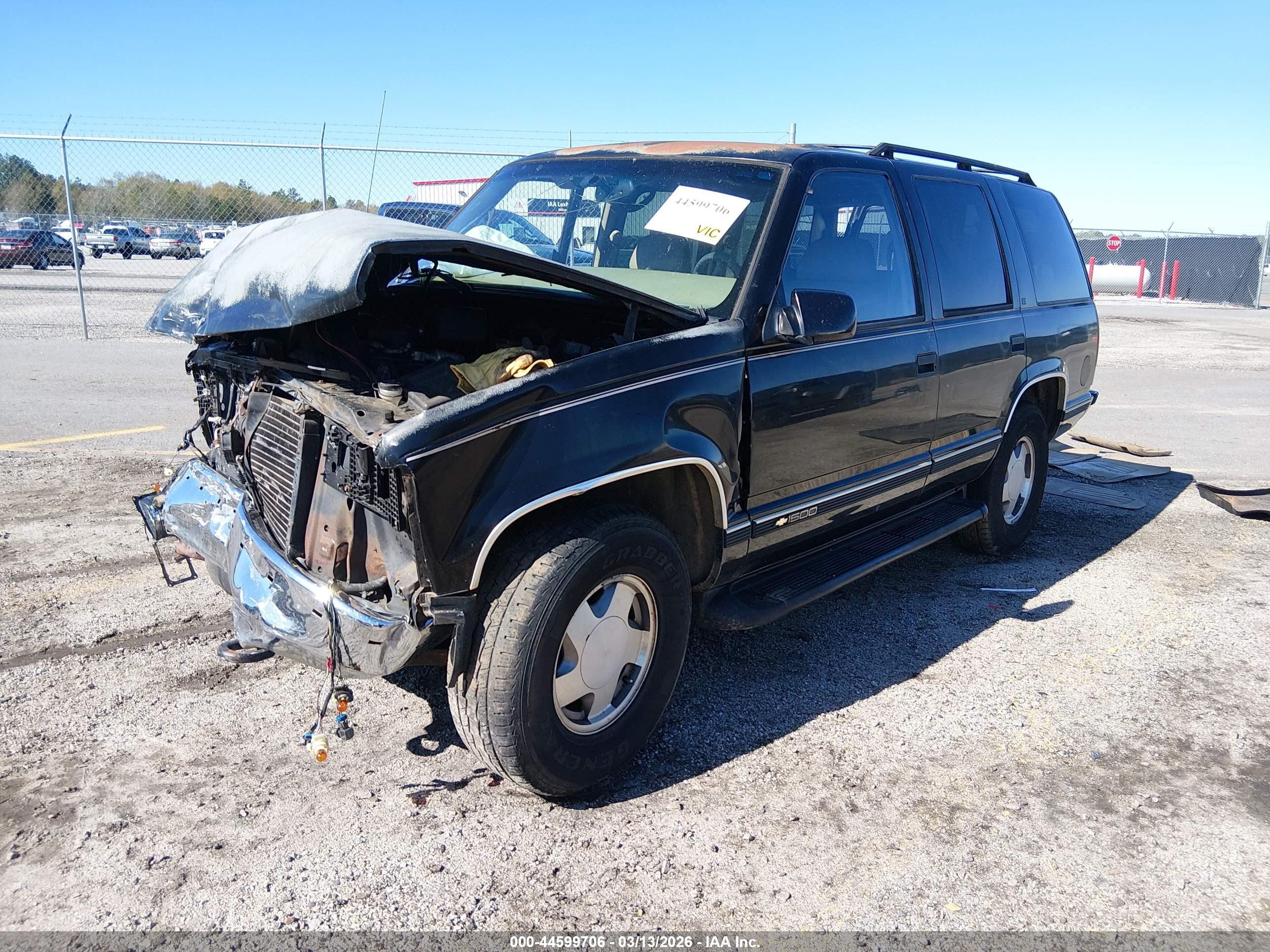 CHEVROLET TAHOE image 2
