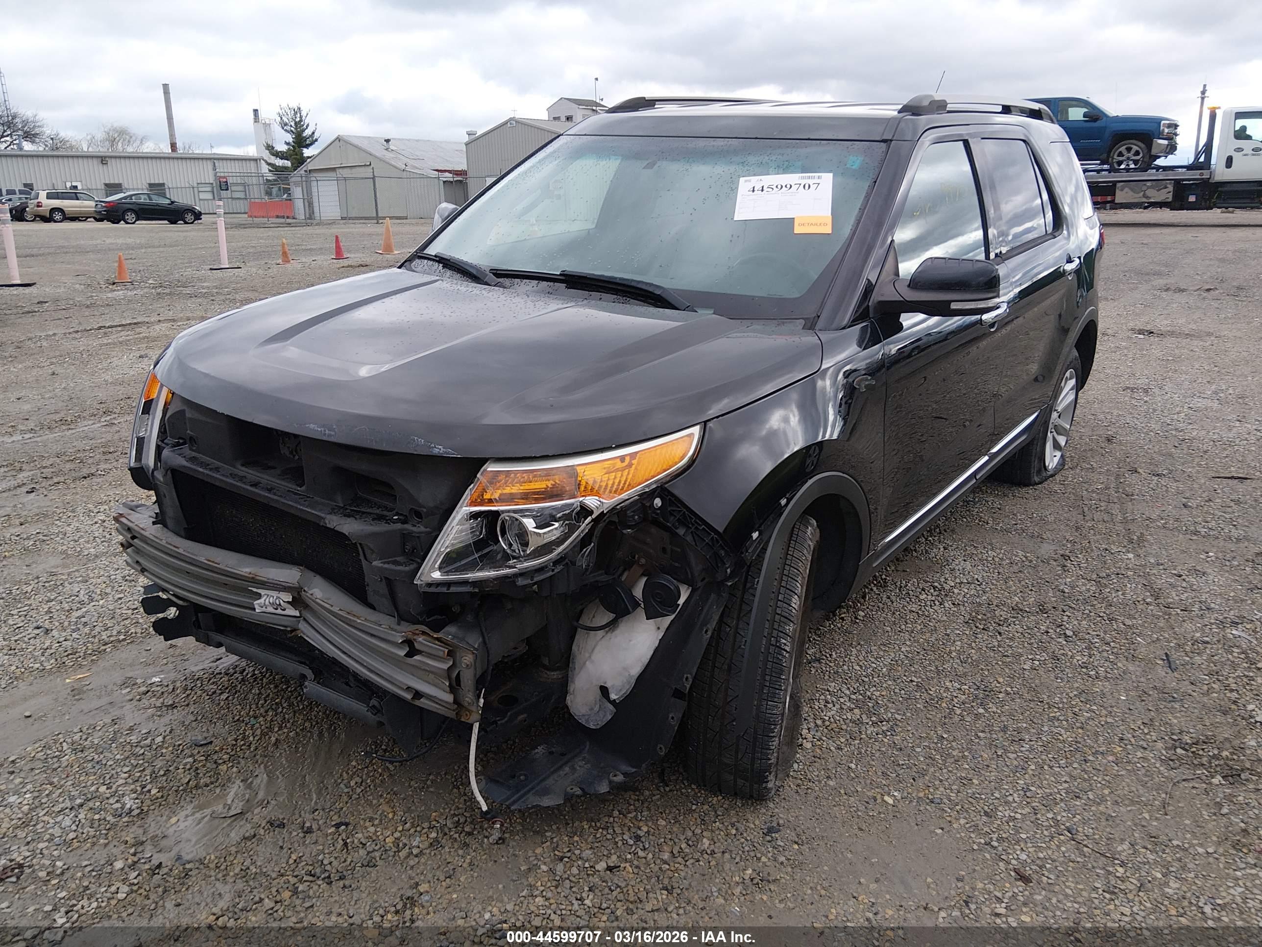 FORD EXPLORER image 2