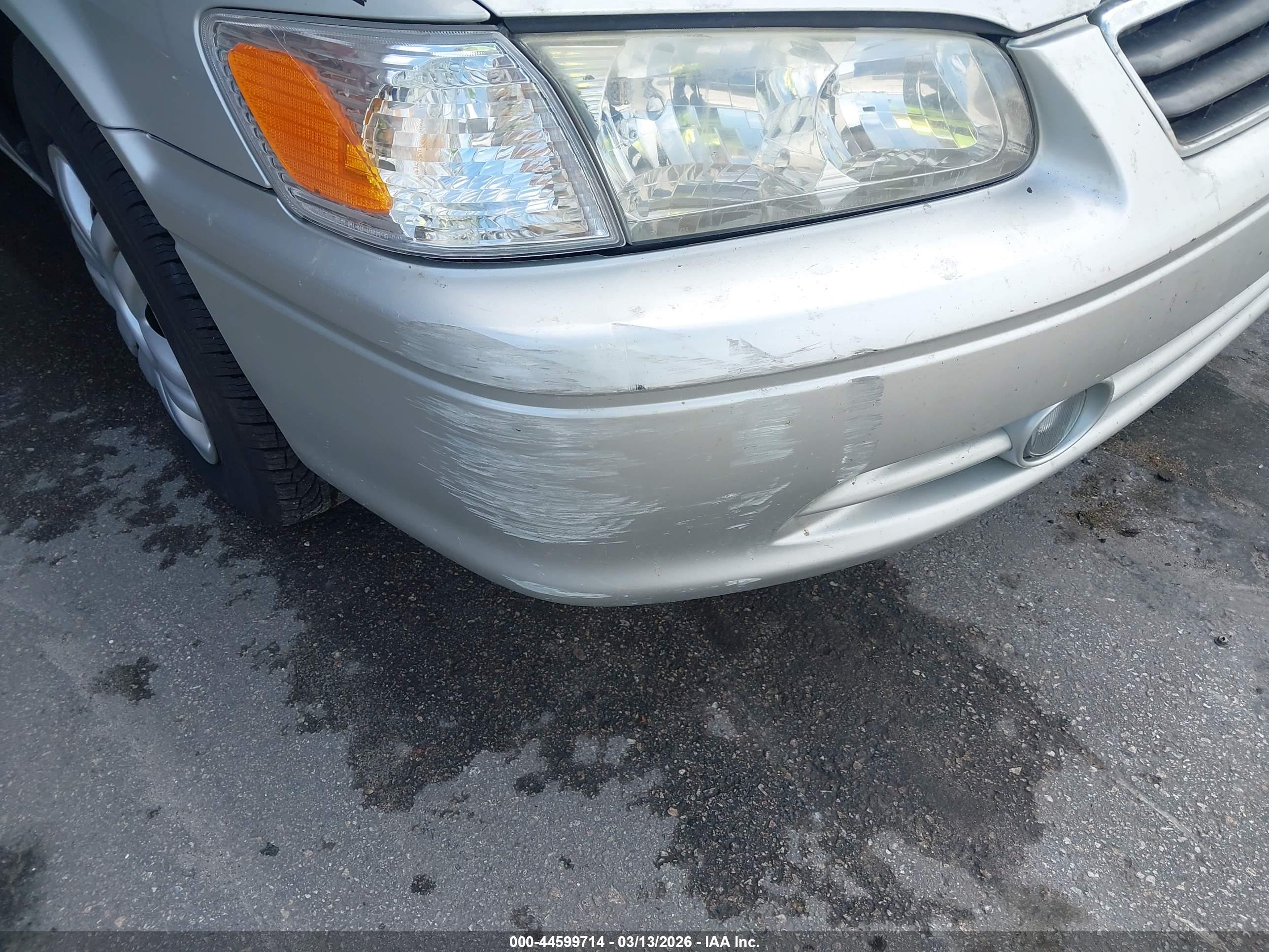 TOYOTA CAMRY image 6