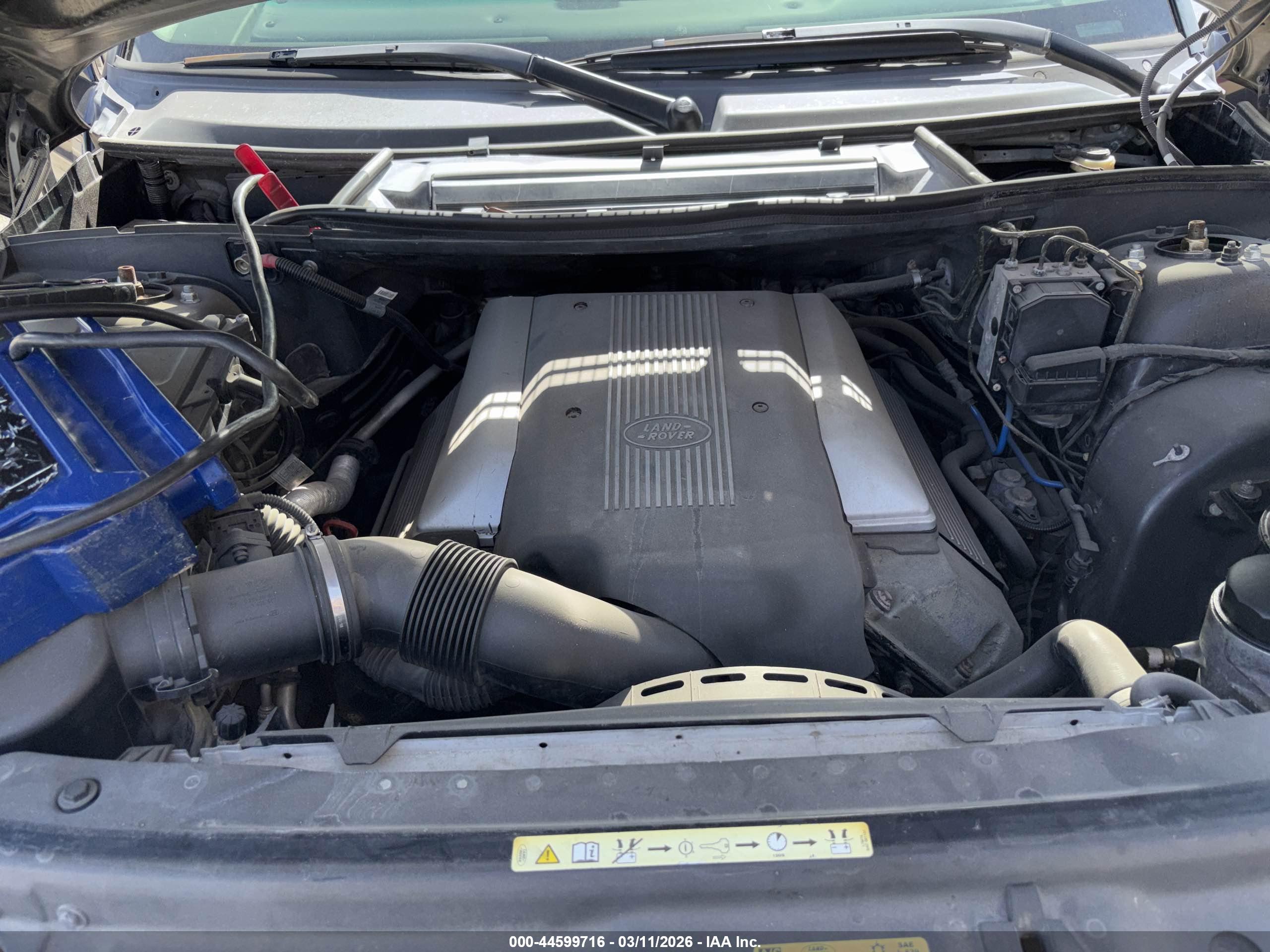 LAND ROVER image 10