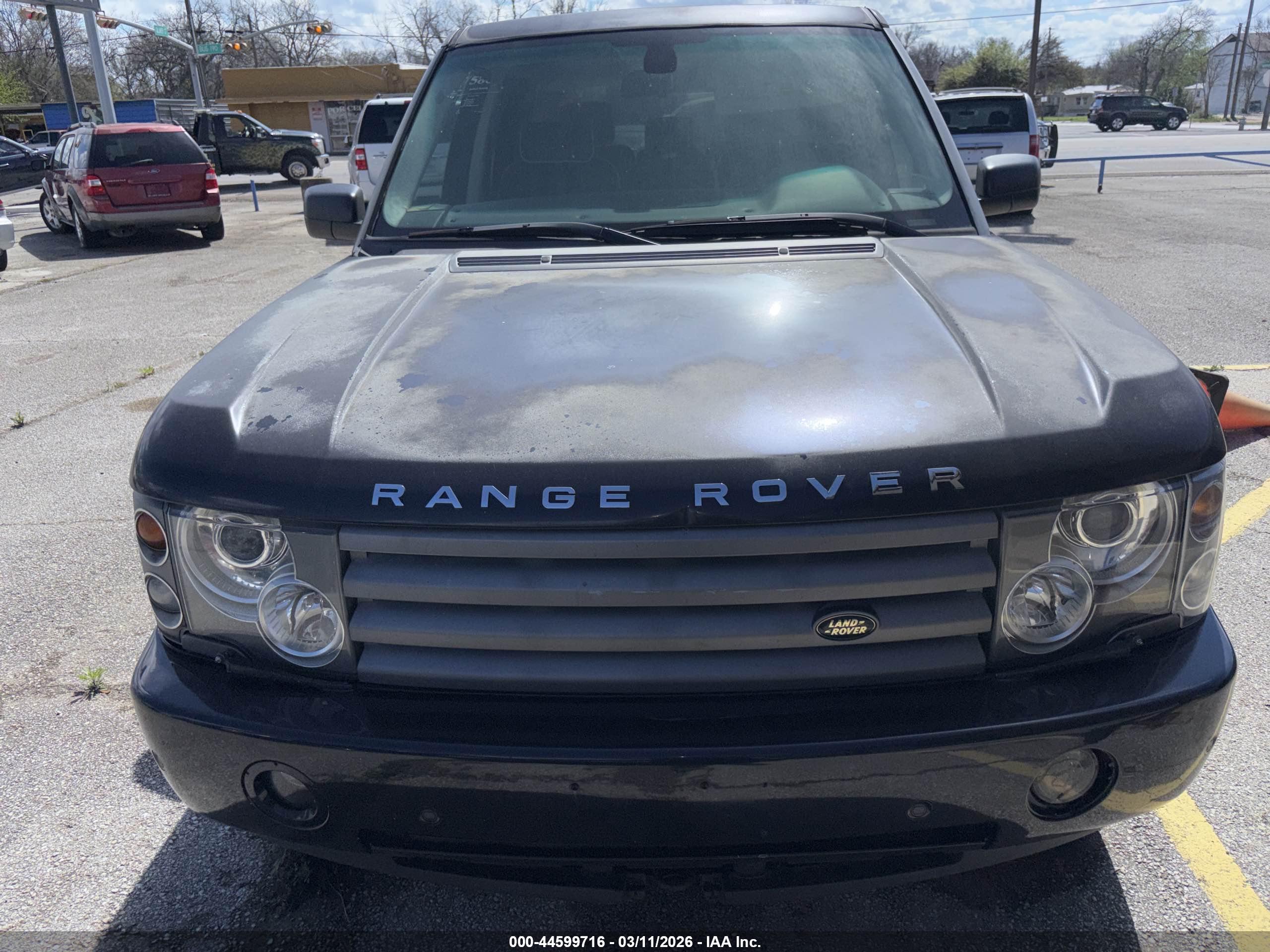 LAND ROVER image 6