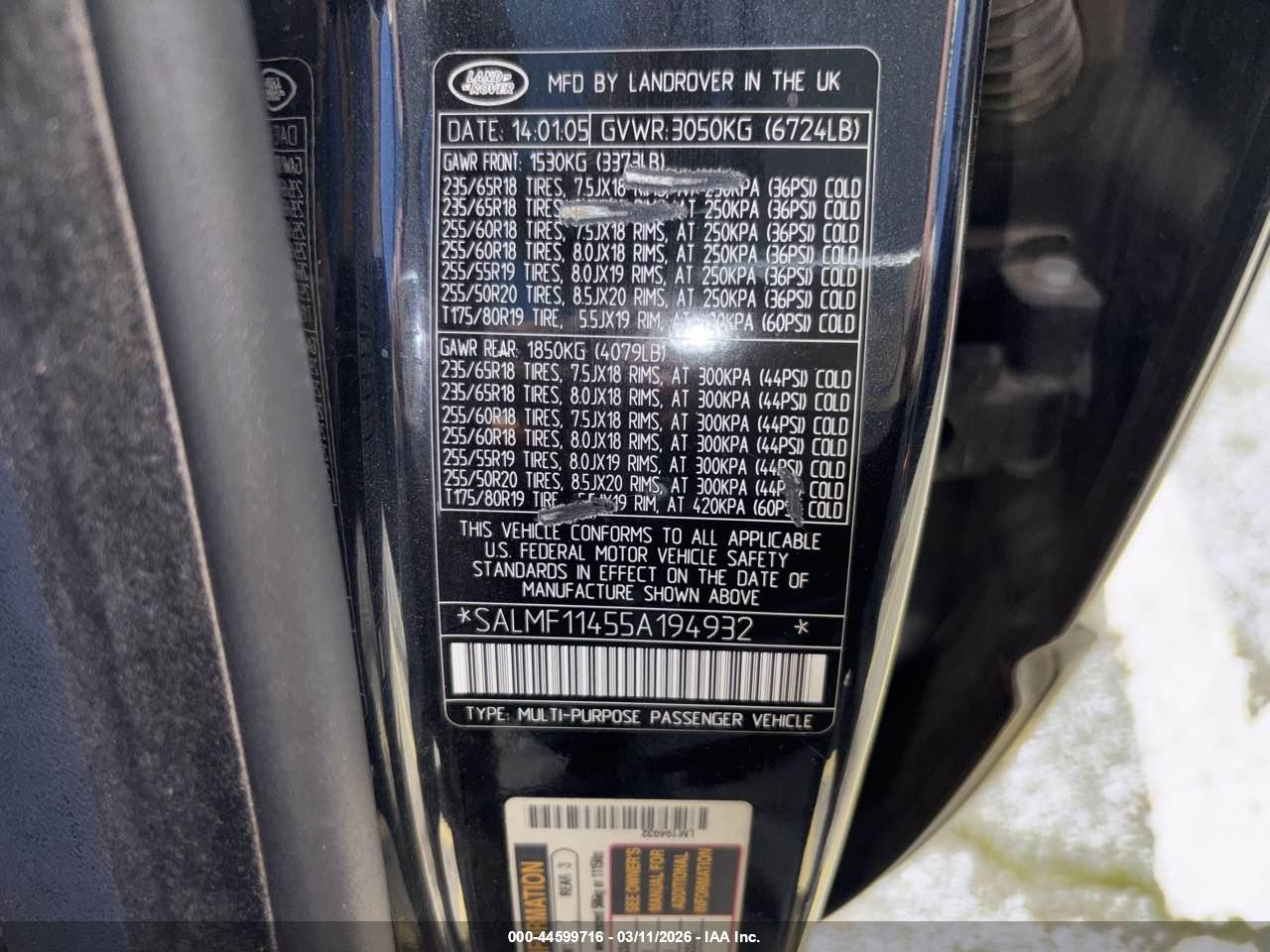 LAND ROVER image 9