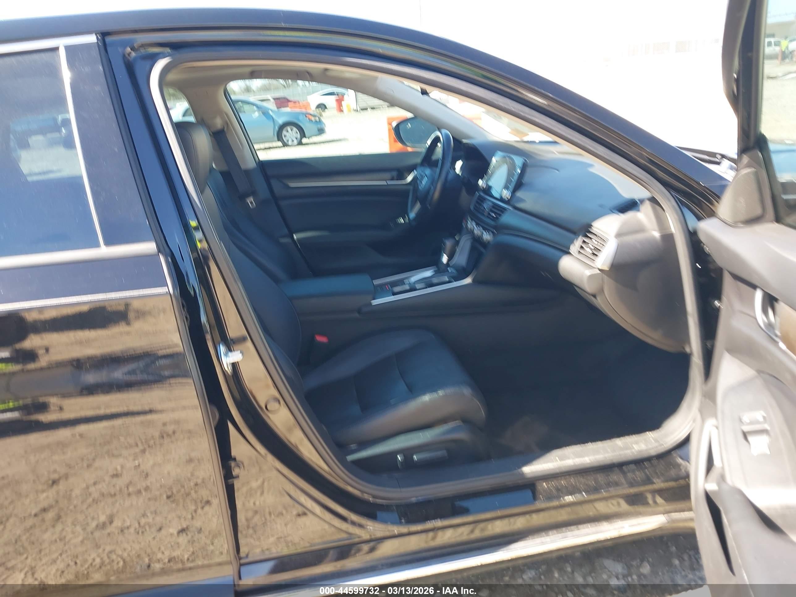 HONDA ACCORD image 5