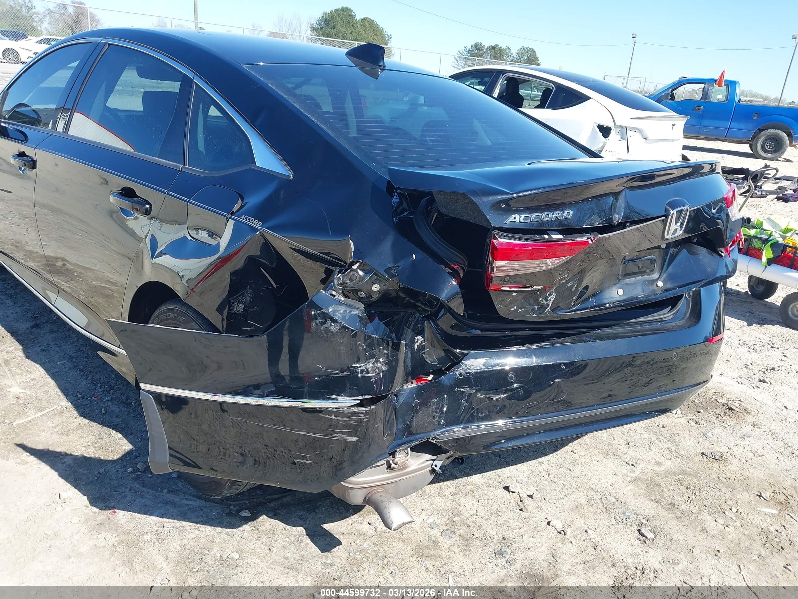 HONDA ACCORD image 6