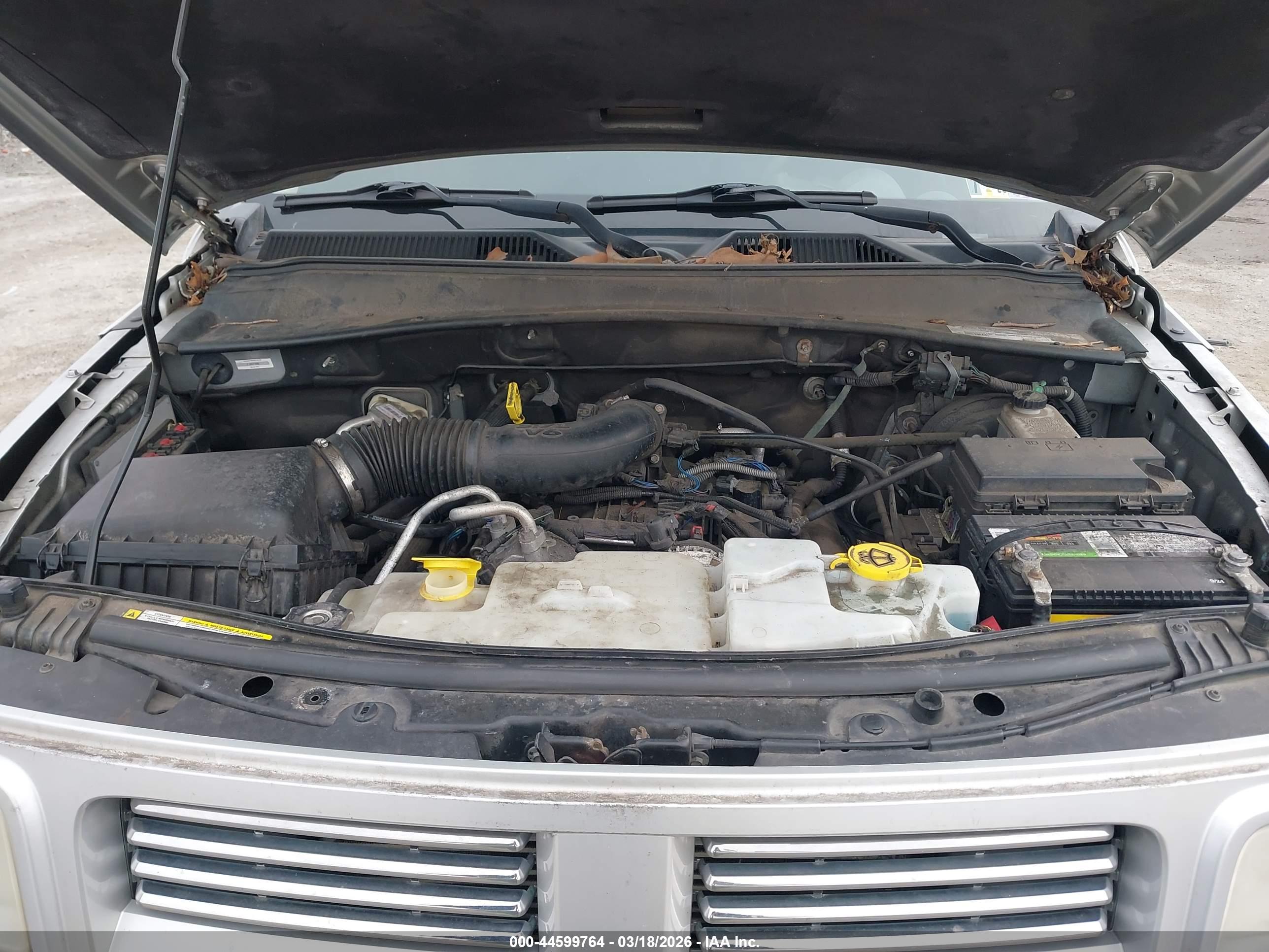 DODGE NITRO image 10