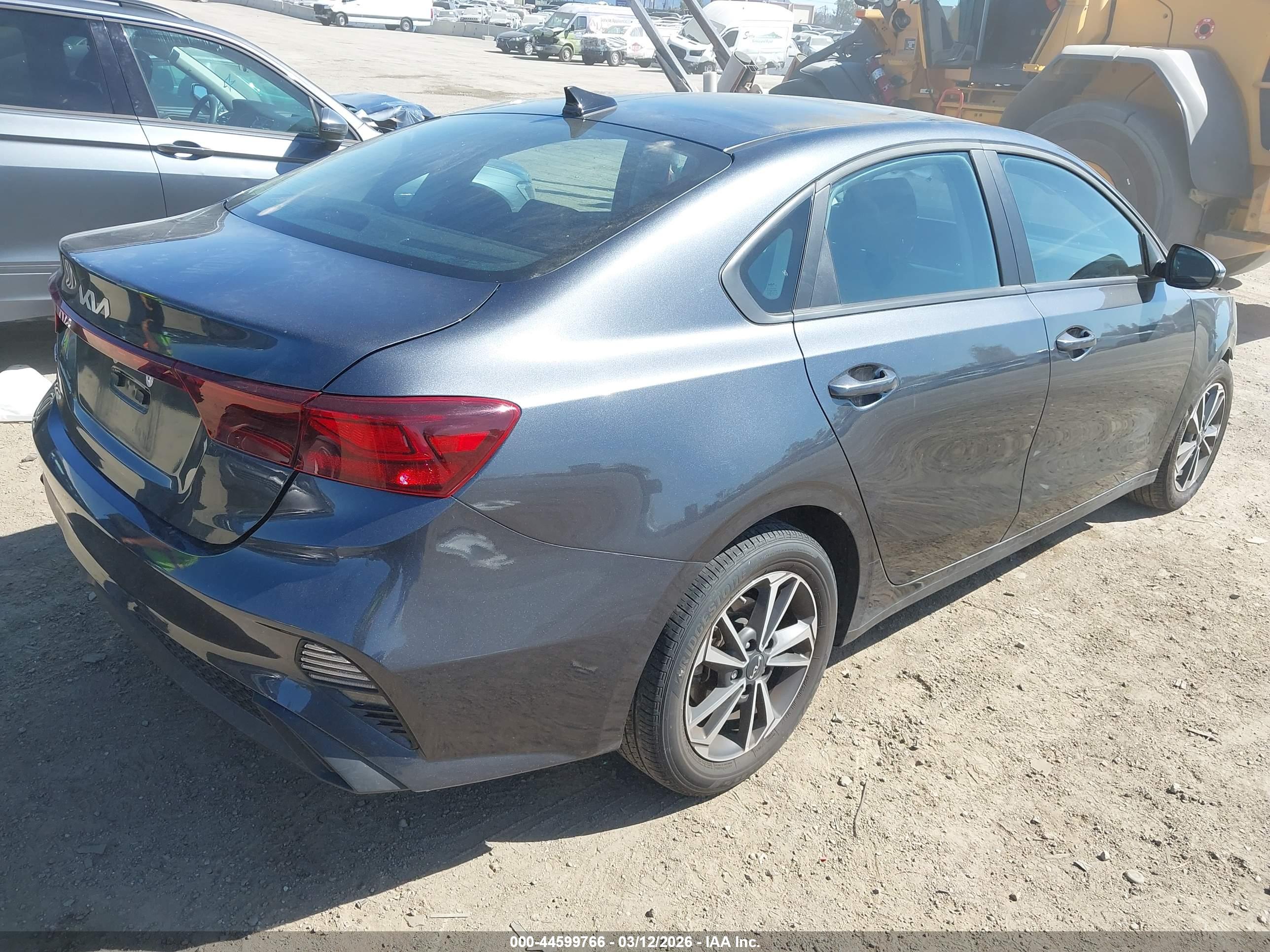 KIA FORTE image 4