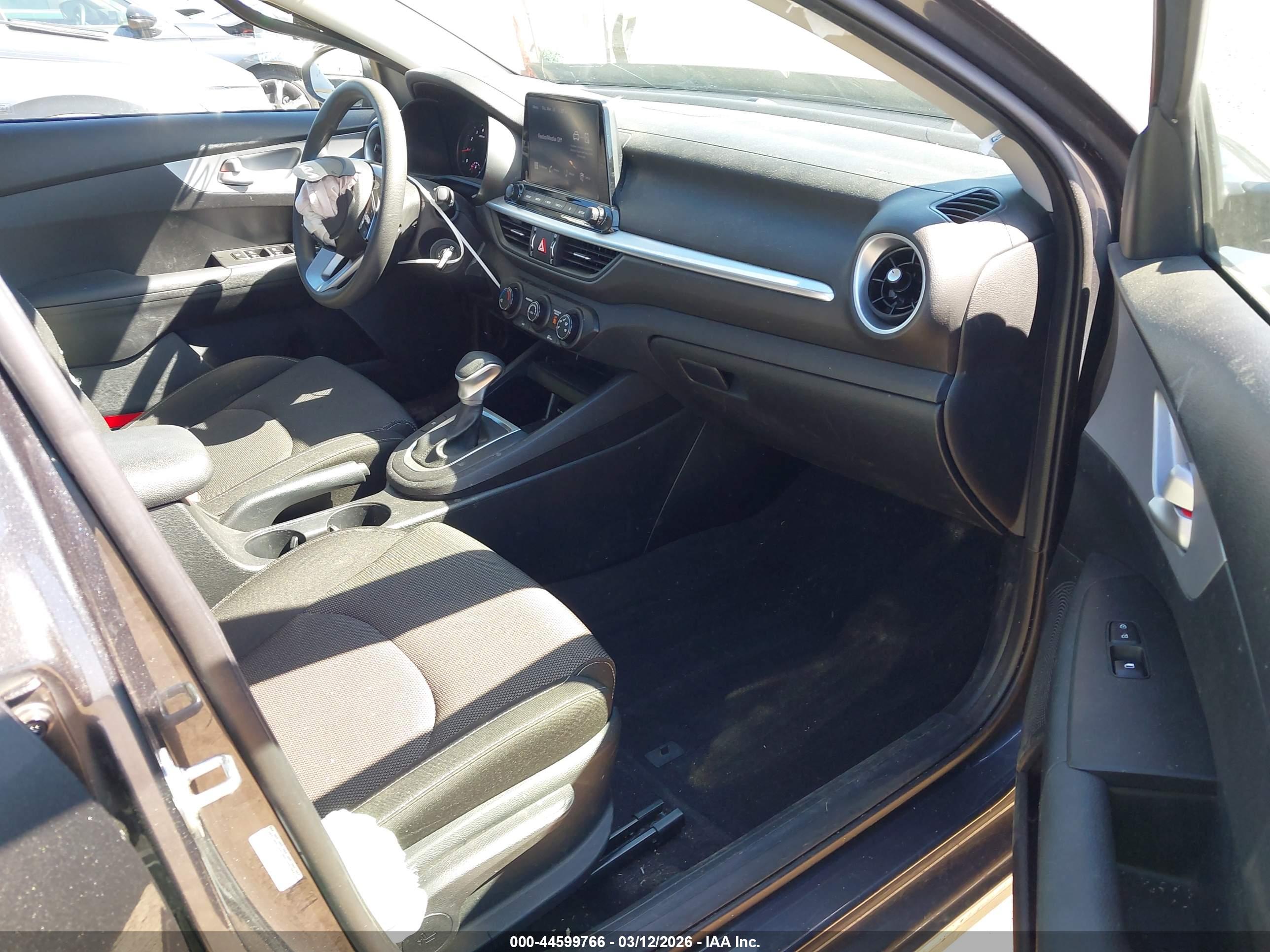KIA FORTE image 5