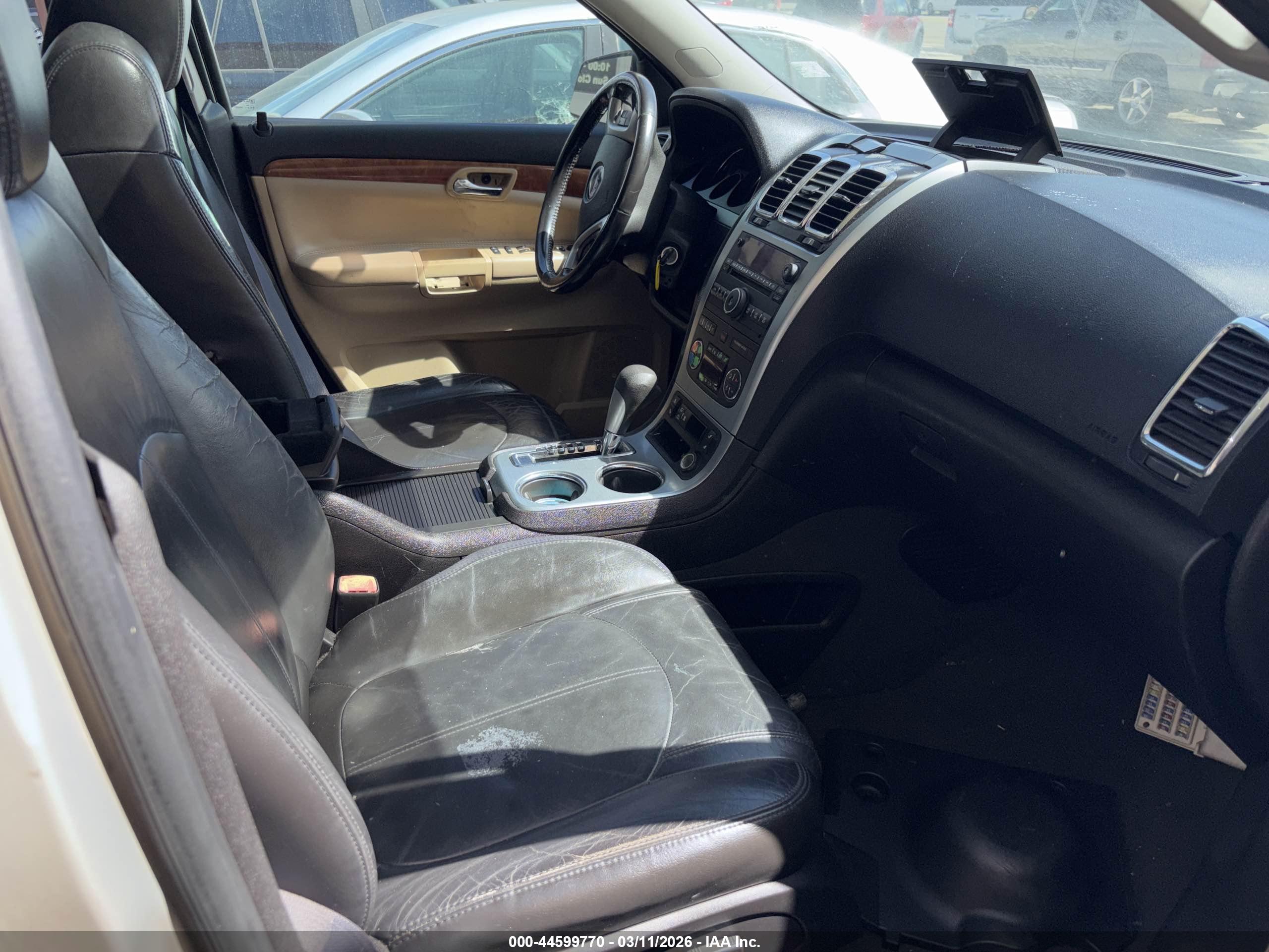GMC ACADIA image 5