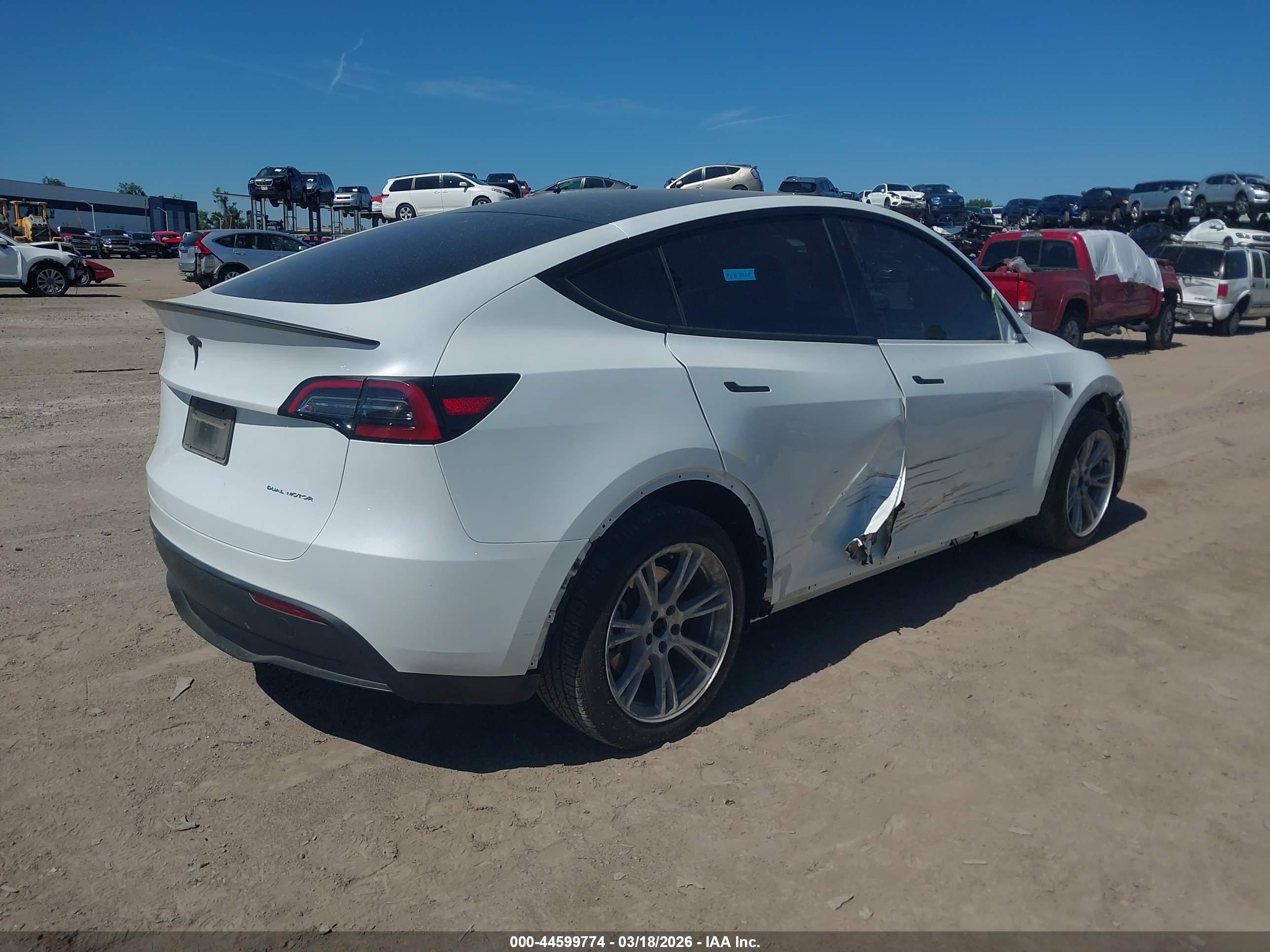 TESLA MODEL image 4