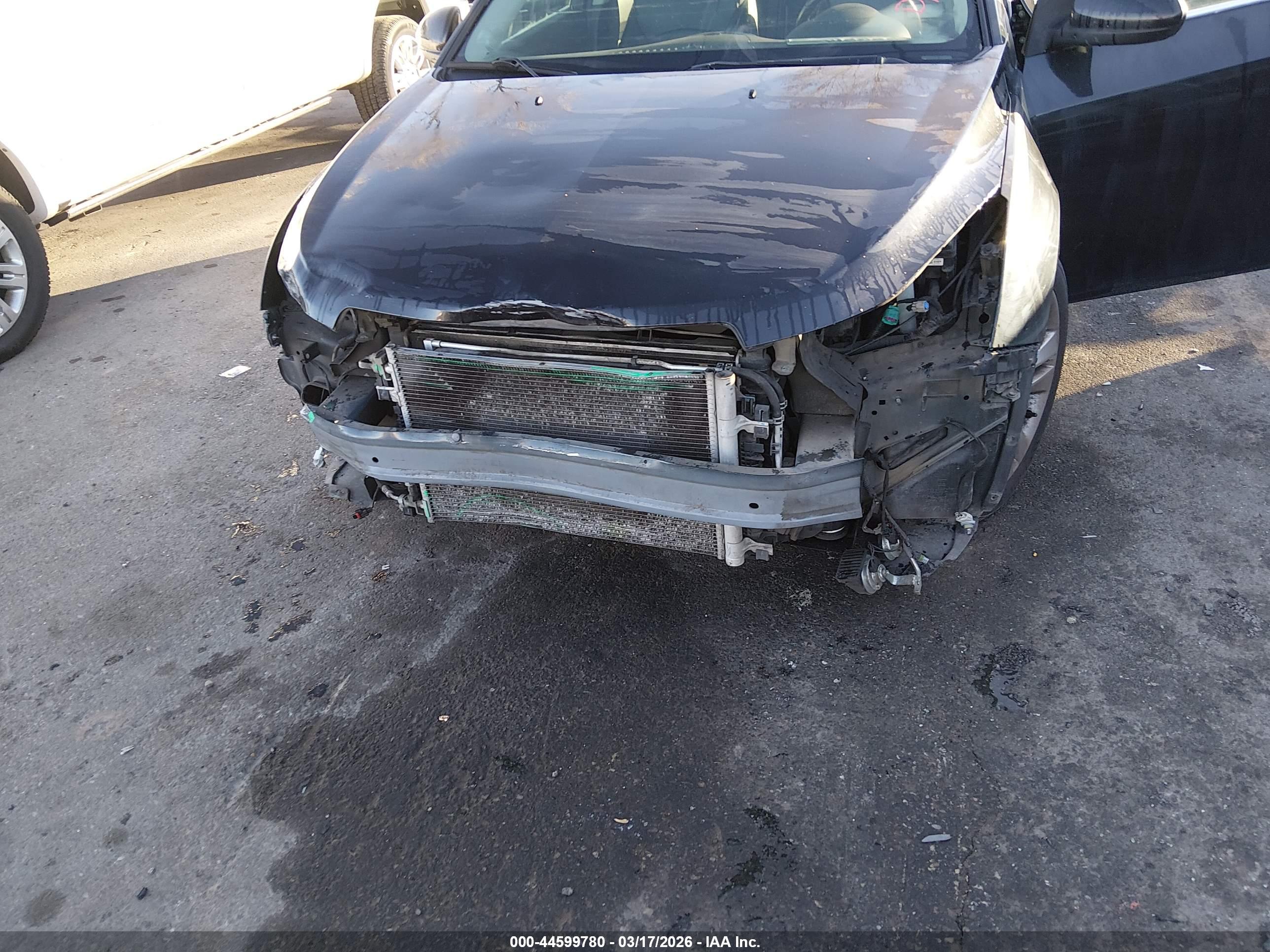 CHEVROLET CRUZE image 6