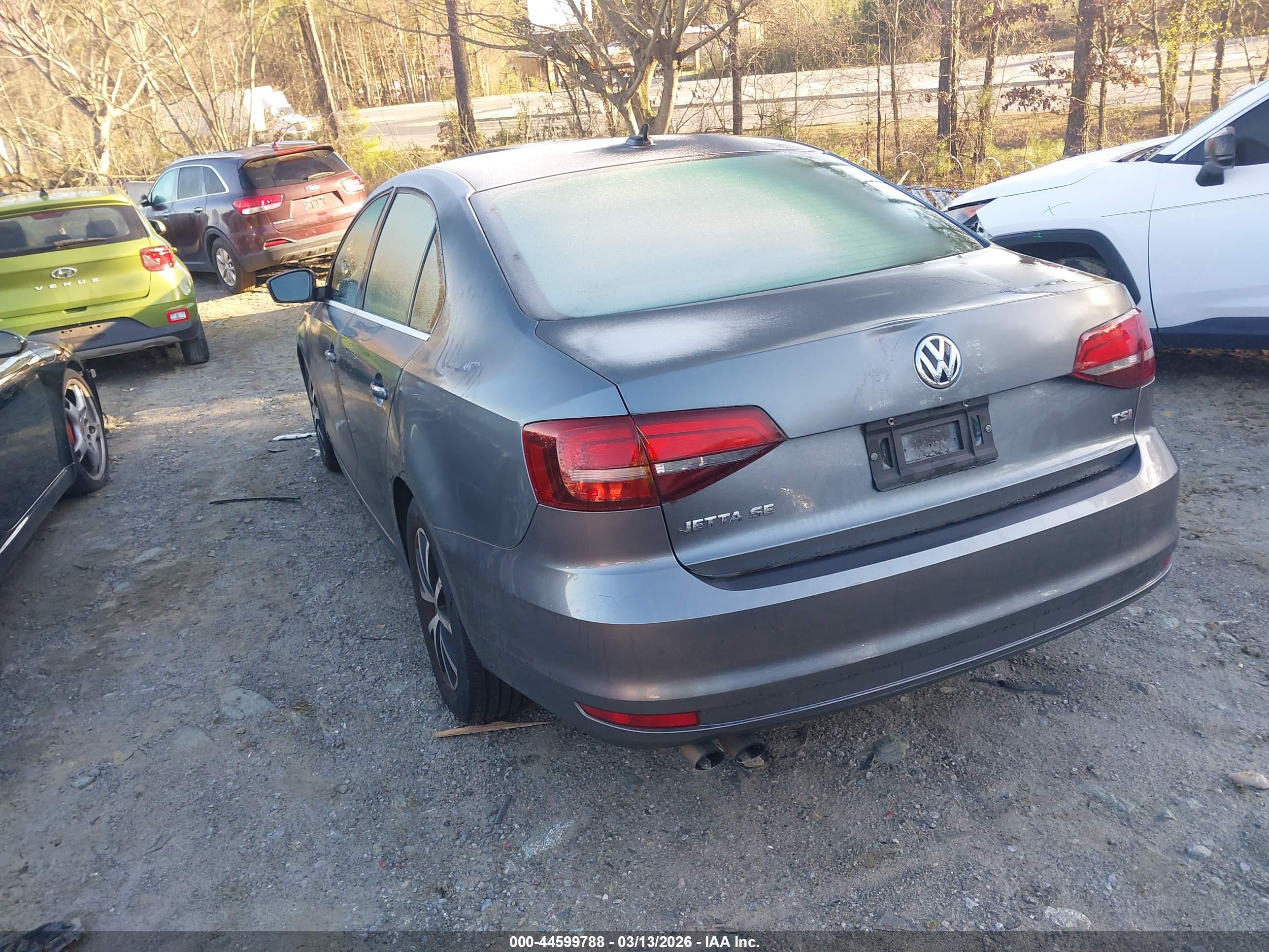 VOLKSWAGEN JETTA image 3