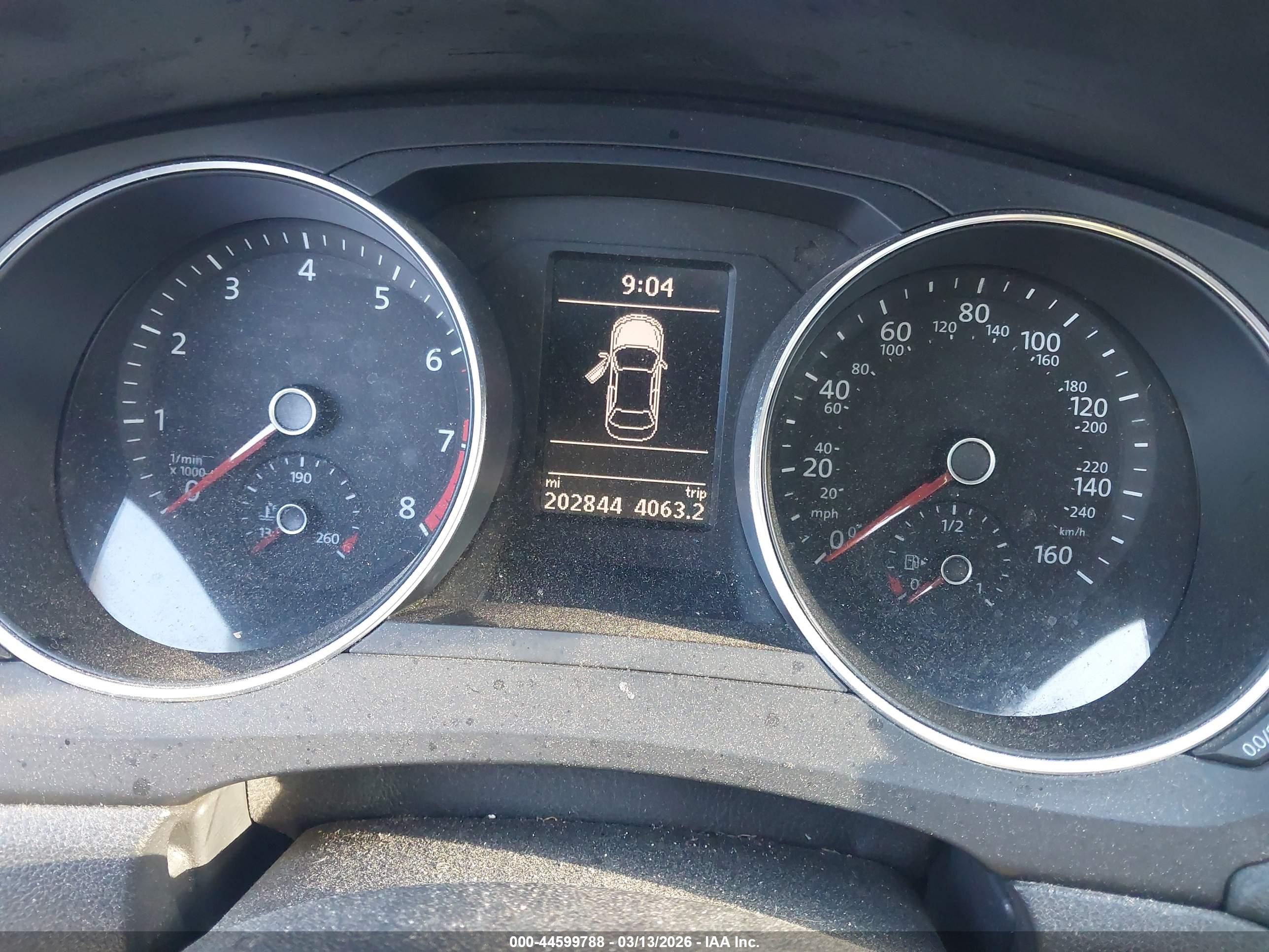 VOLKSWAGEN JETTA image 7