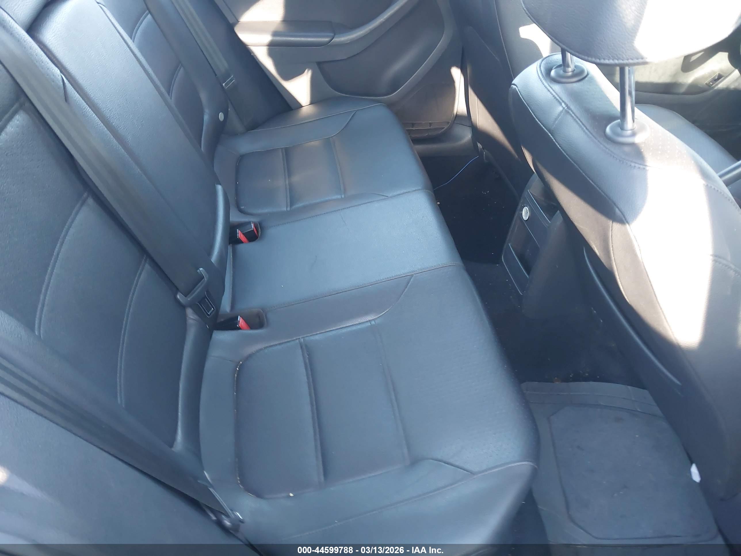 VOLKSWAGEN JETTA image 8