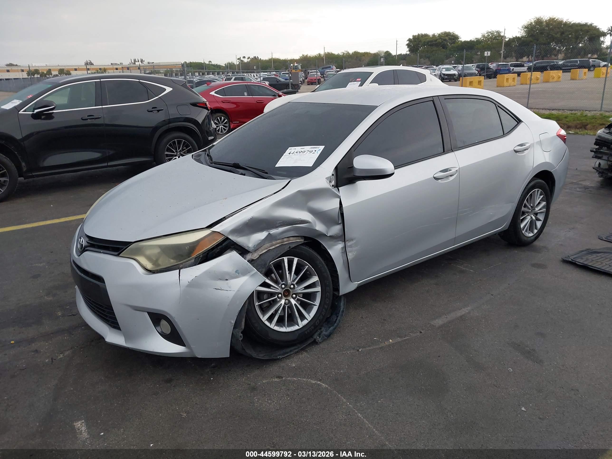 TOYOTA COROLLA image 2