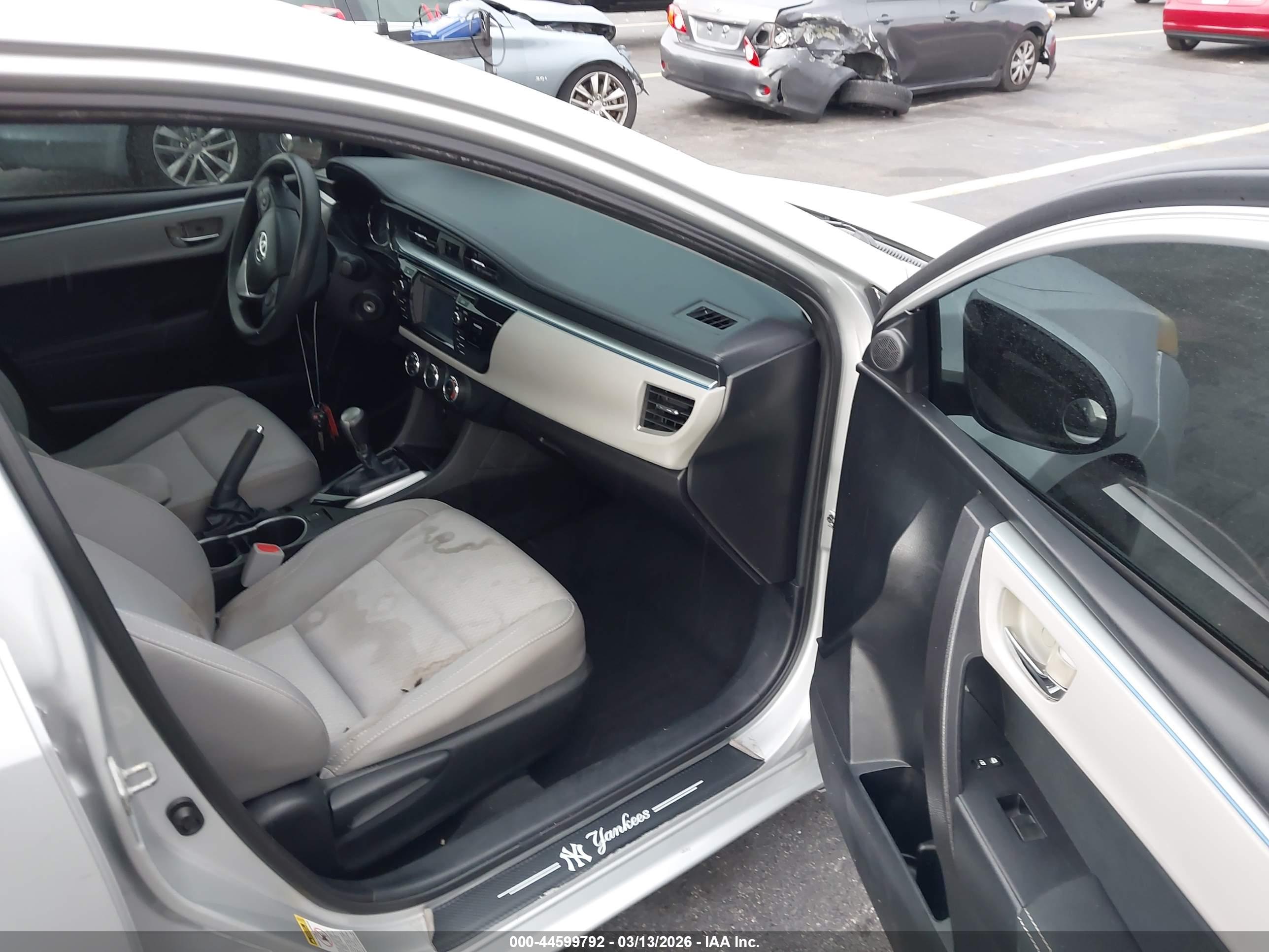 TOYOTA COROLLA image 5