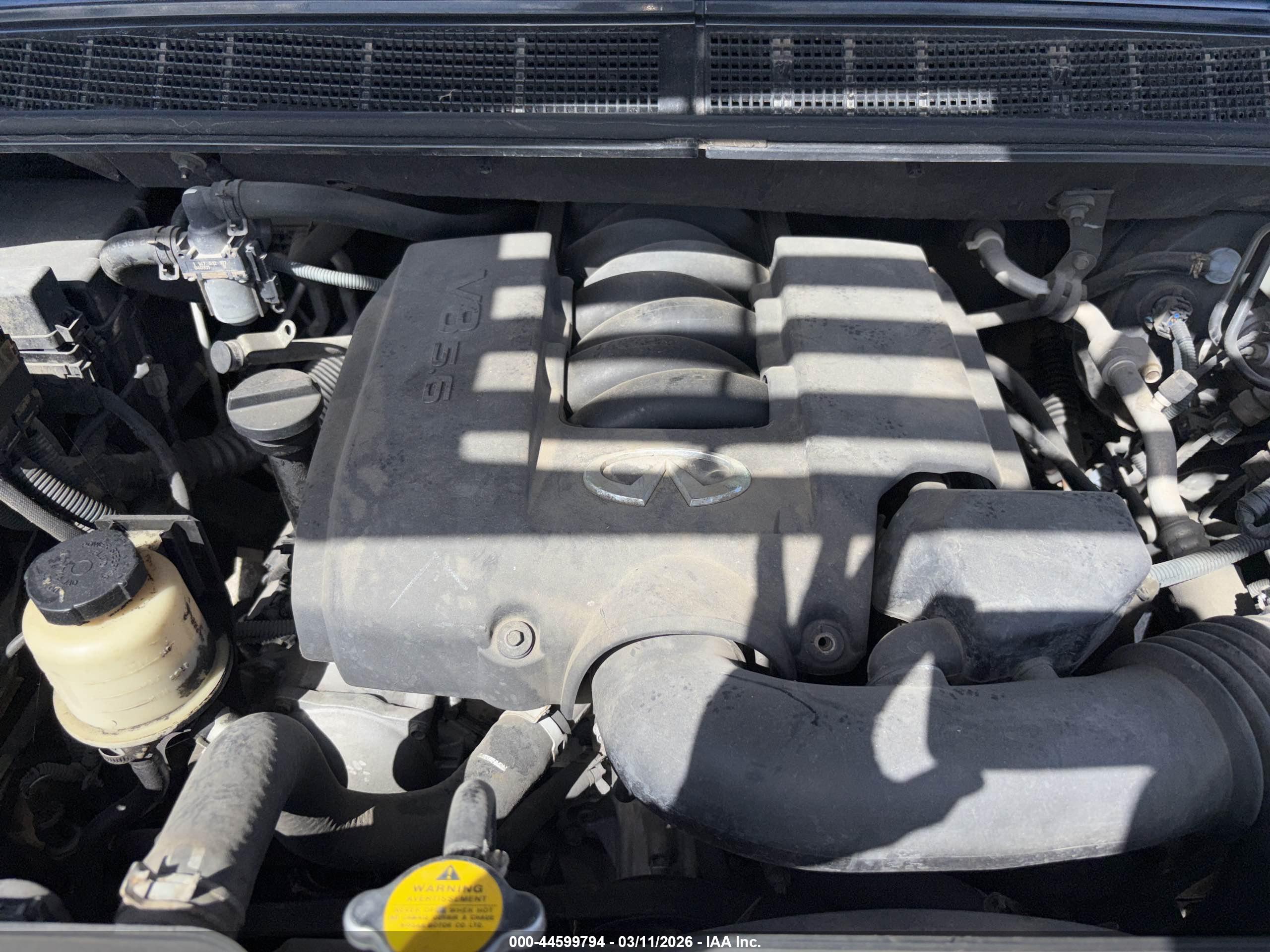 INFINITI QX56 image 10