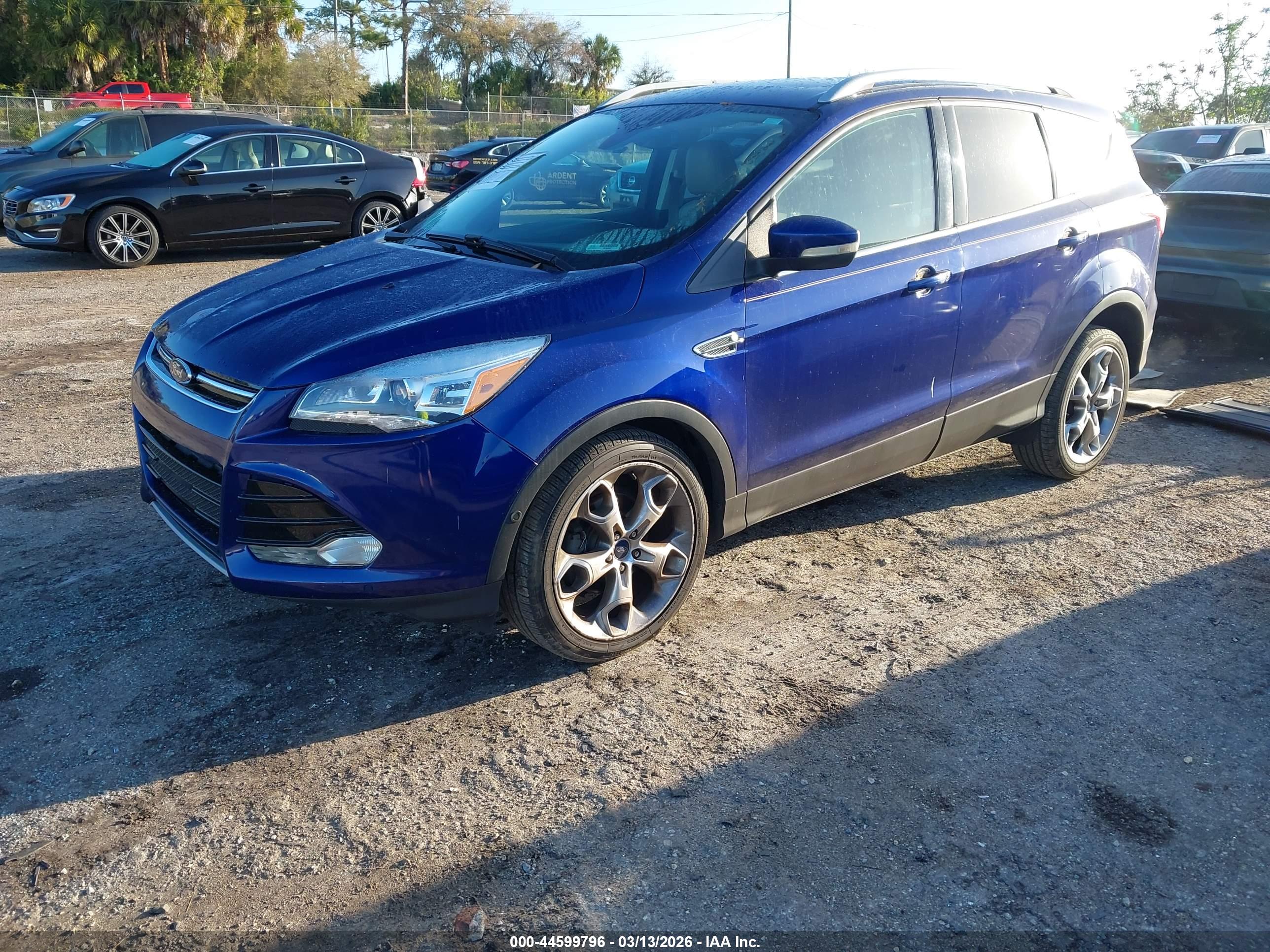 FORD ESCAPE image 2