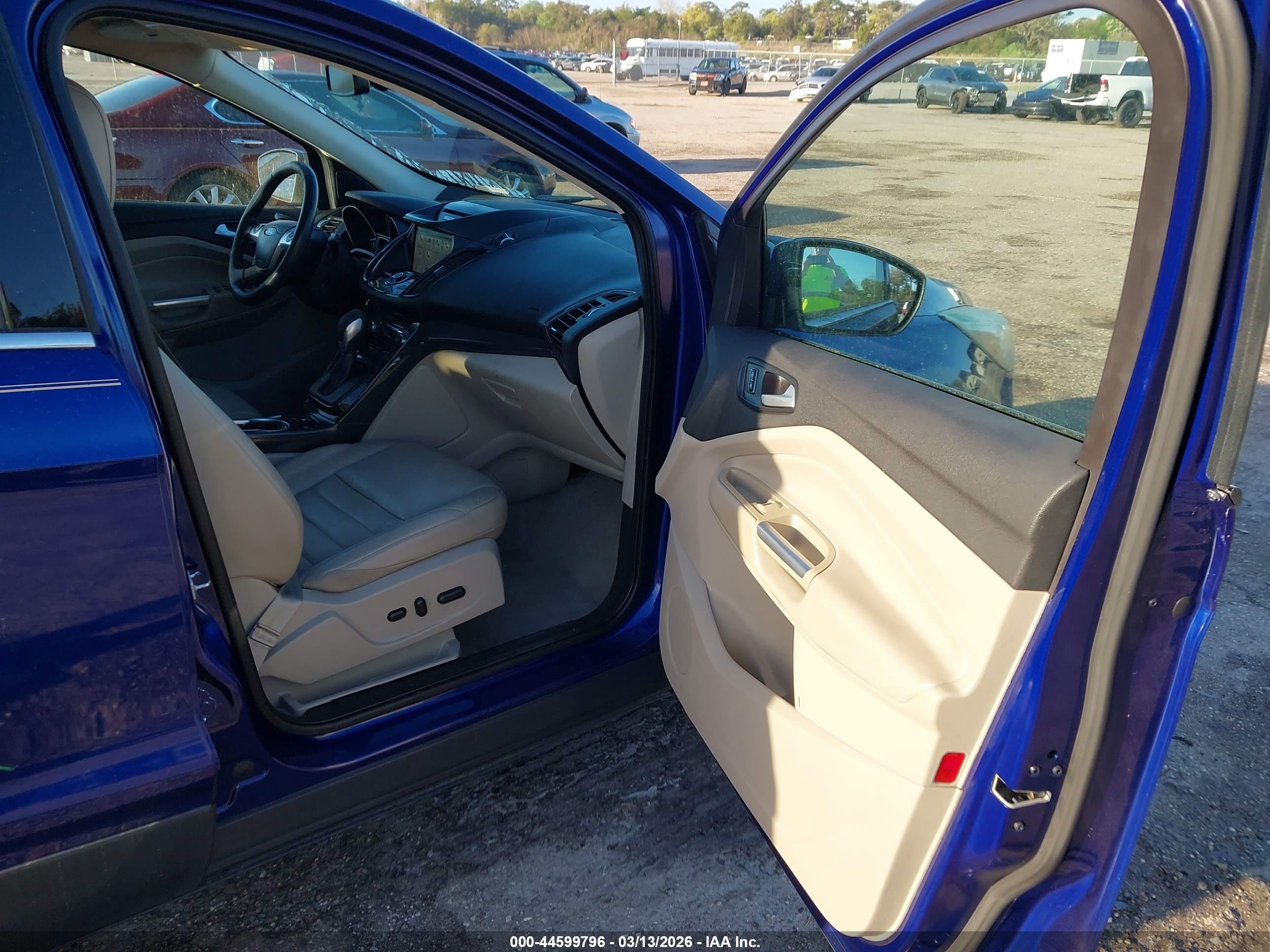 FORD ESCAPE image 5