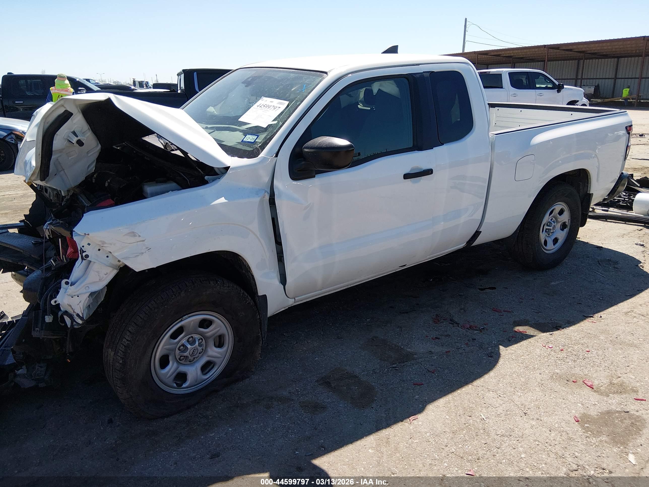 NISSAN FRONTIER image 2