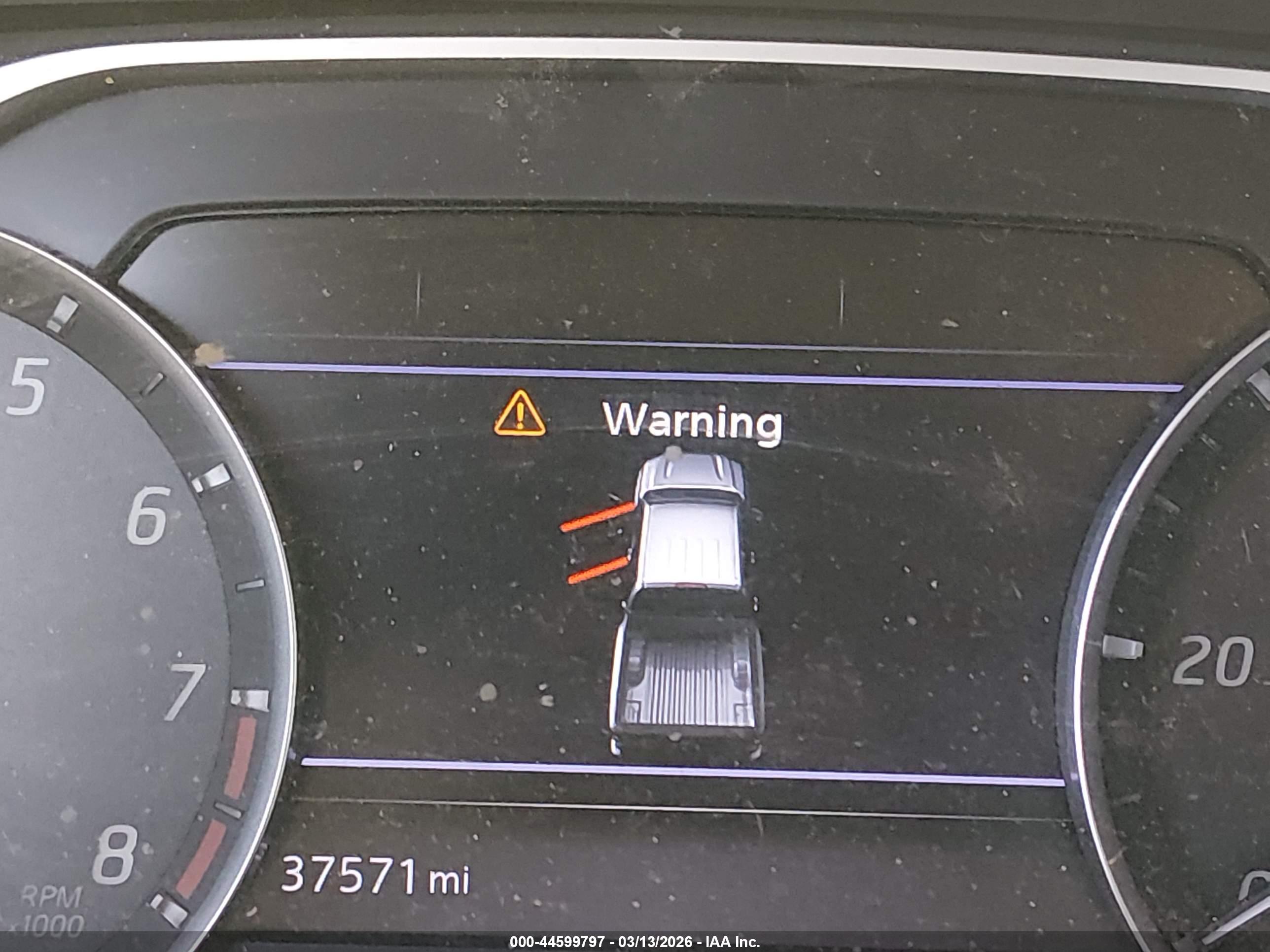NISSAN FRONTIER image 7
