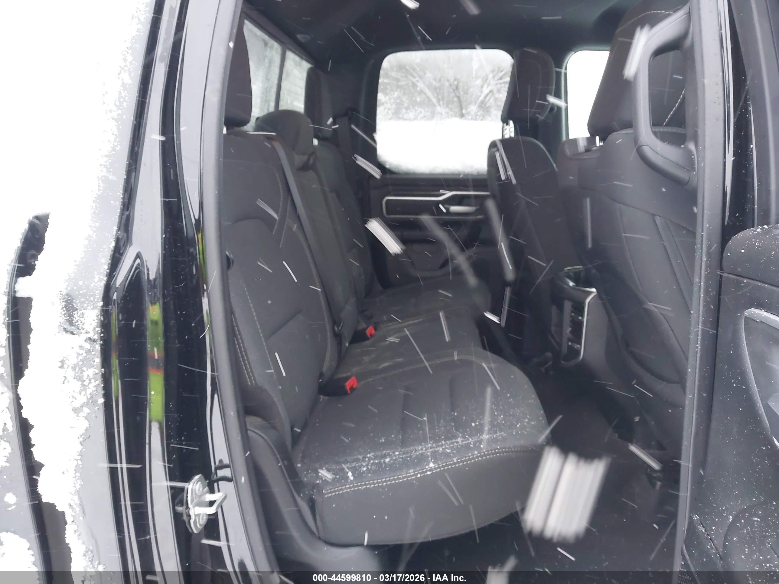 RAM 1500 image 8